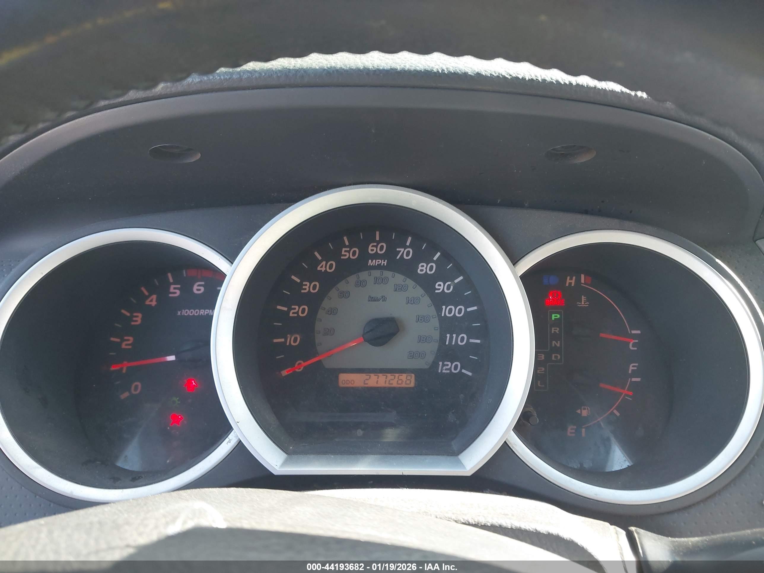 TOYOTA TACOMA image 7