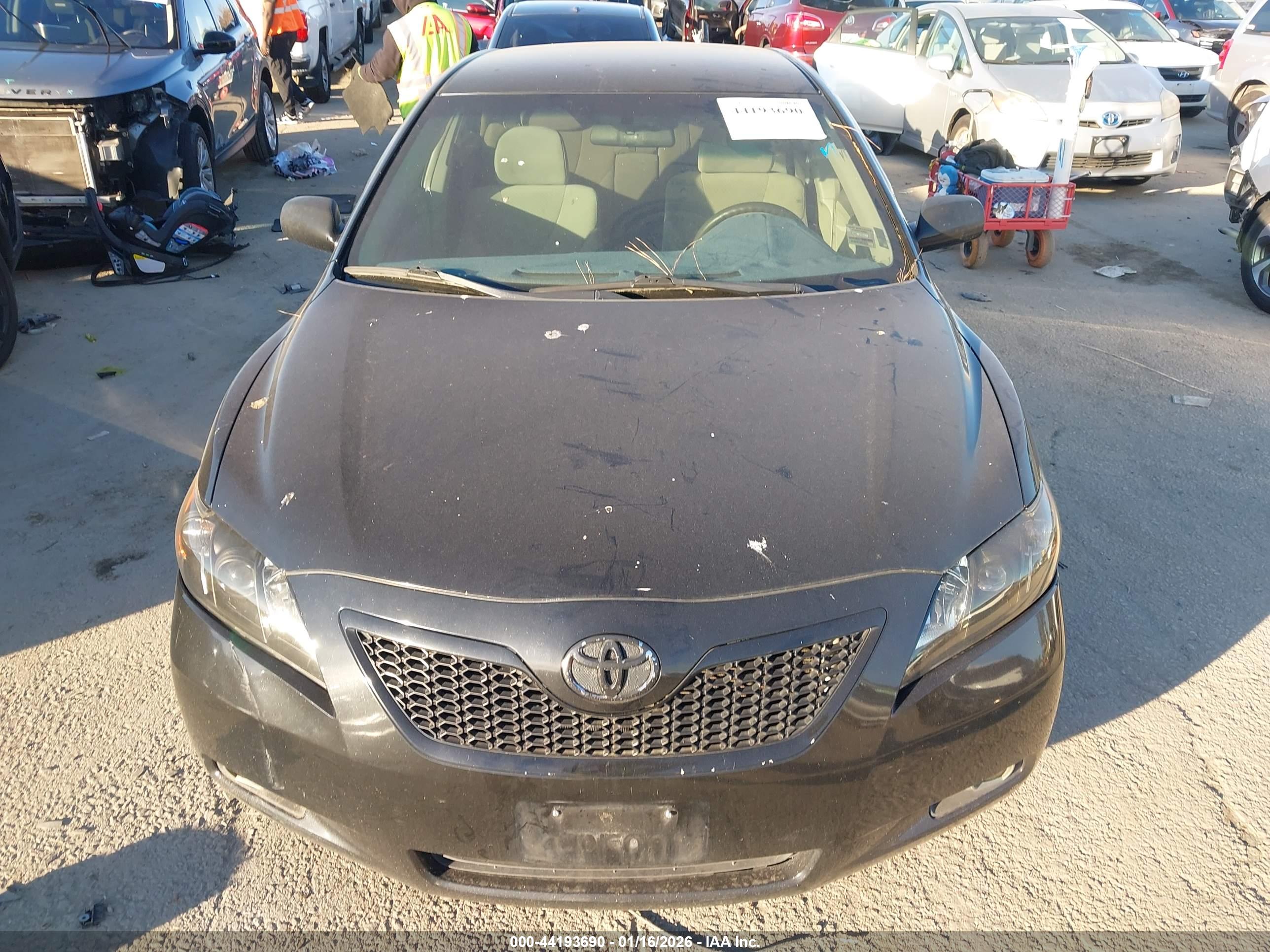 TOYOTA CAMRY image 6