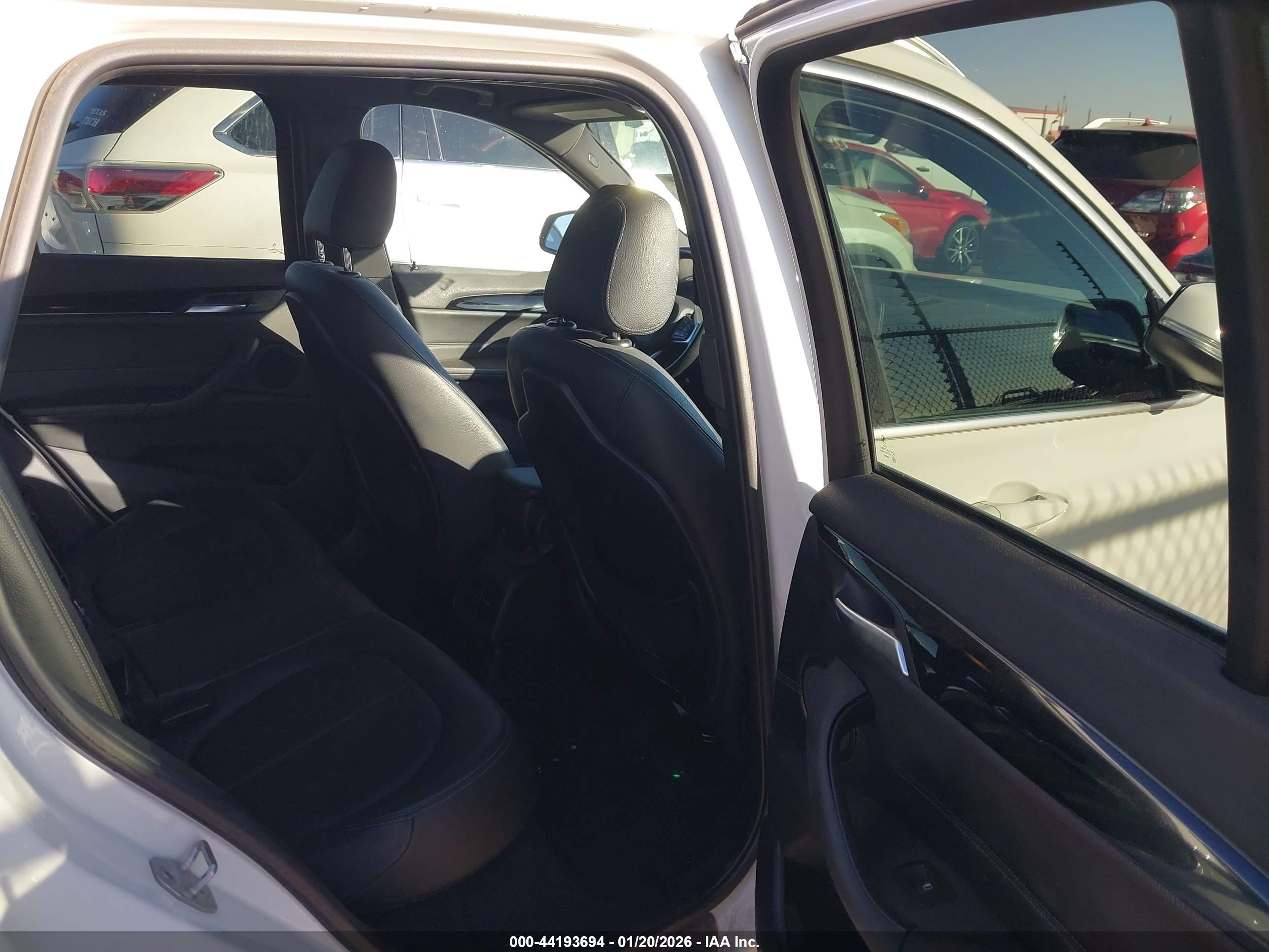 BMW X1 image 8