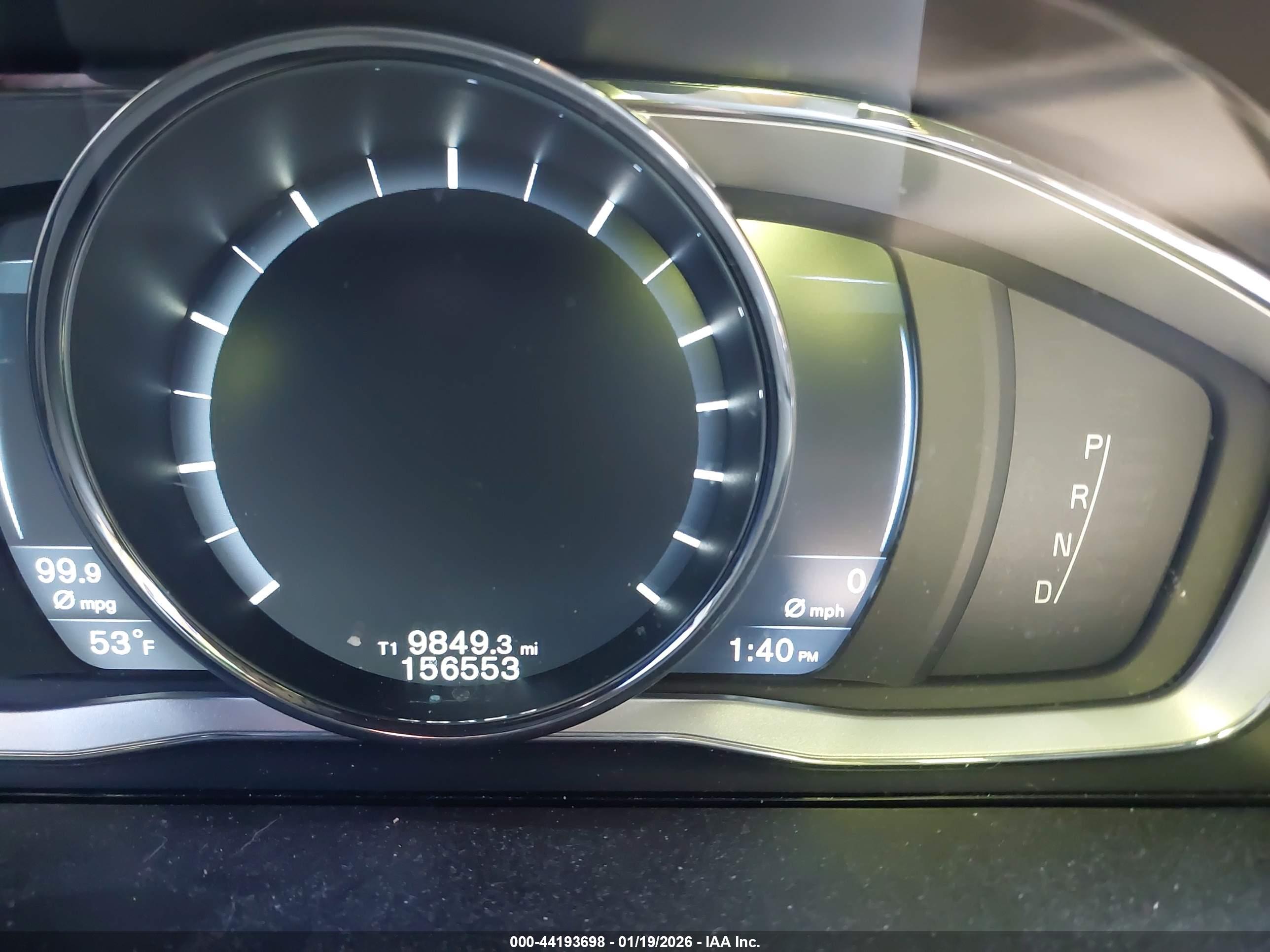 VOLVO XC60 image 7
