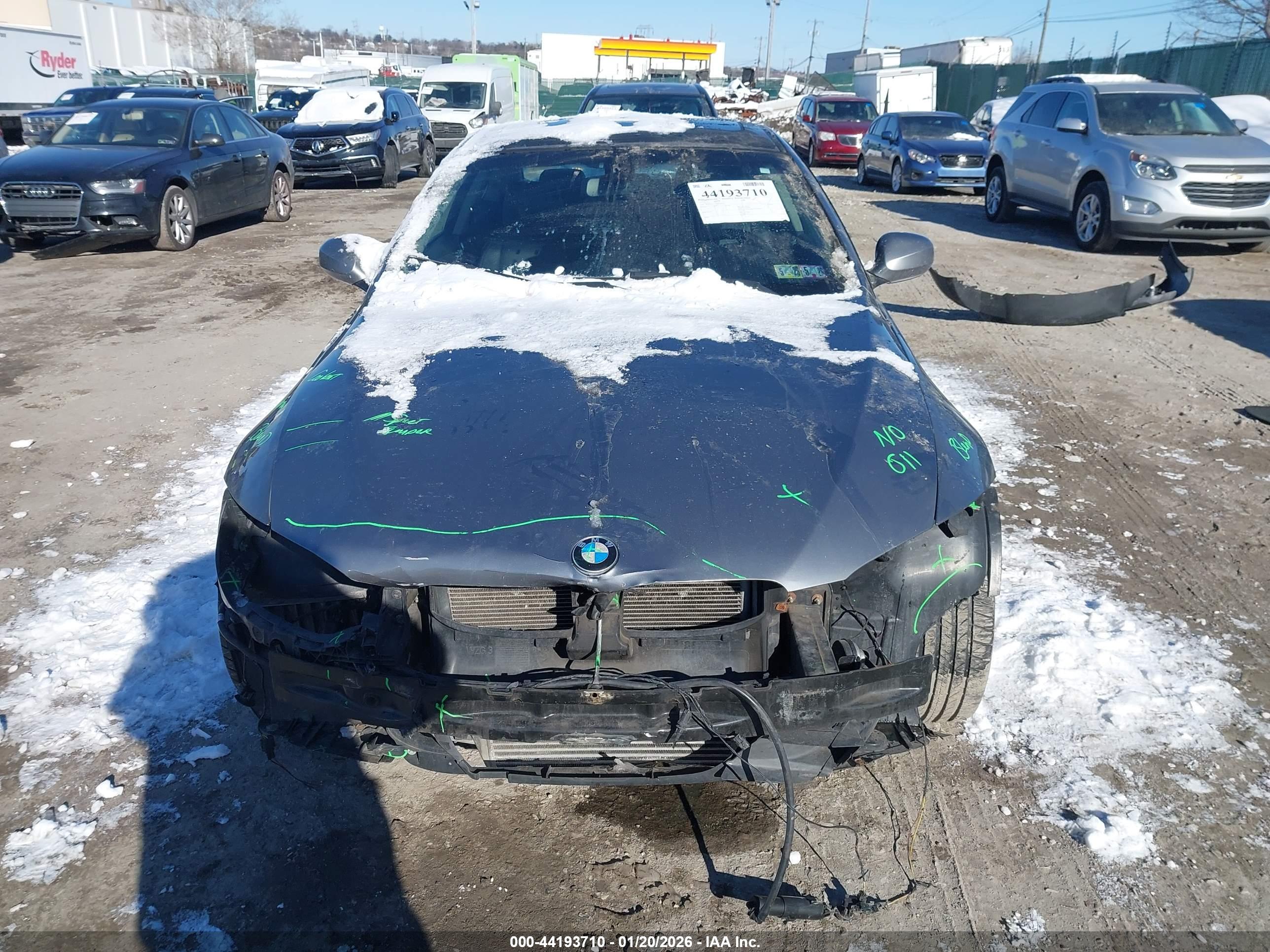 BMW 335I image 6