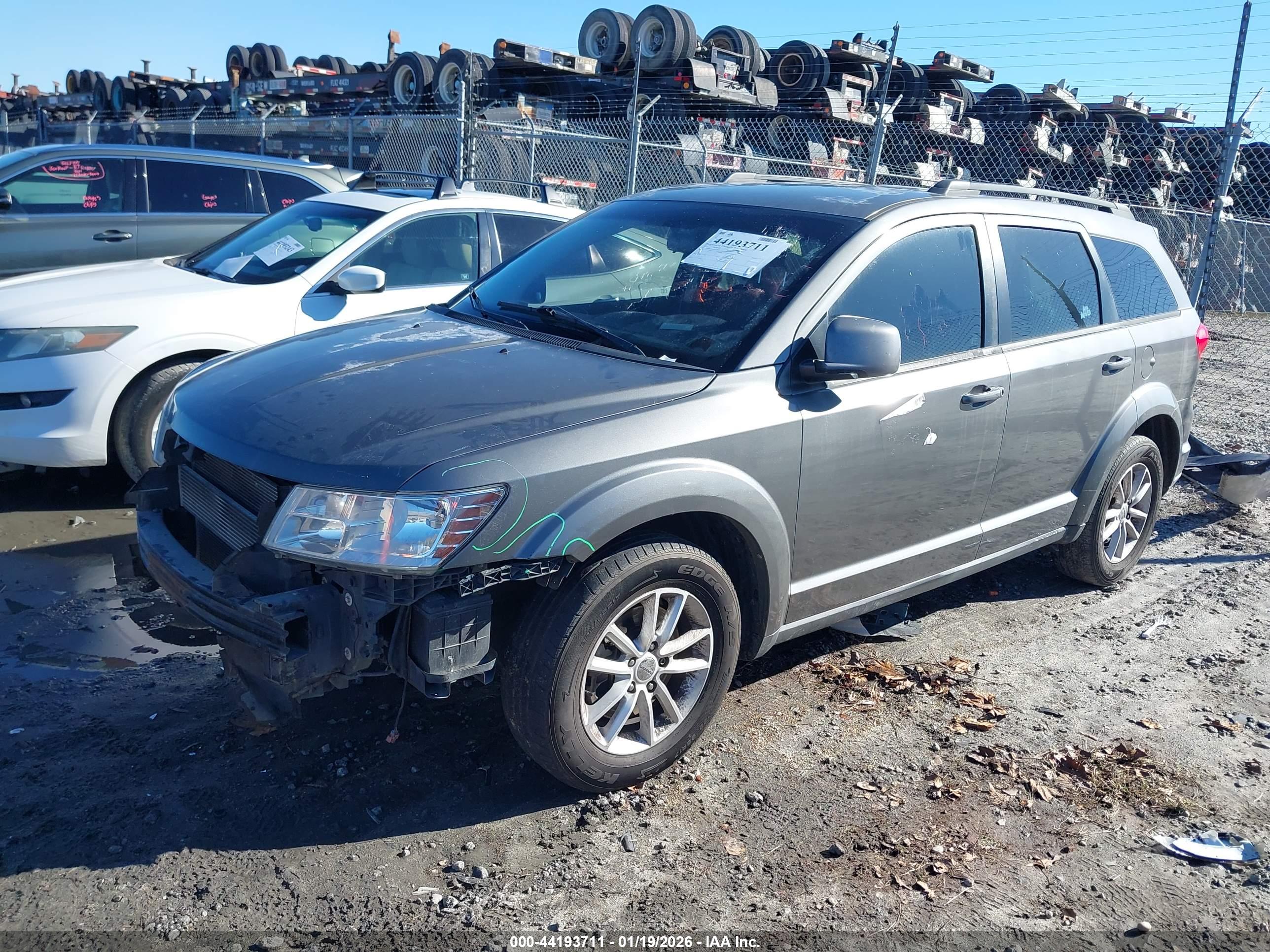 DODGE JOURNEY image 2