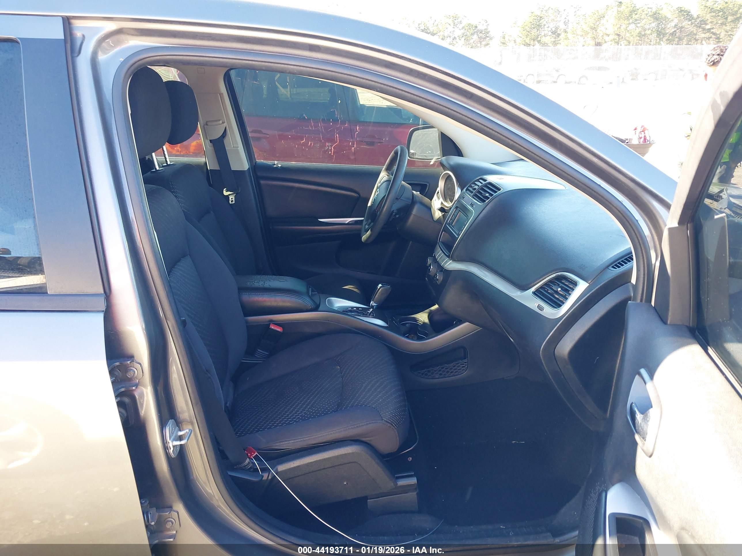 DODGE JOURNEY image 5