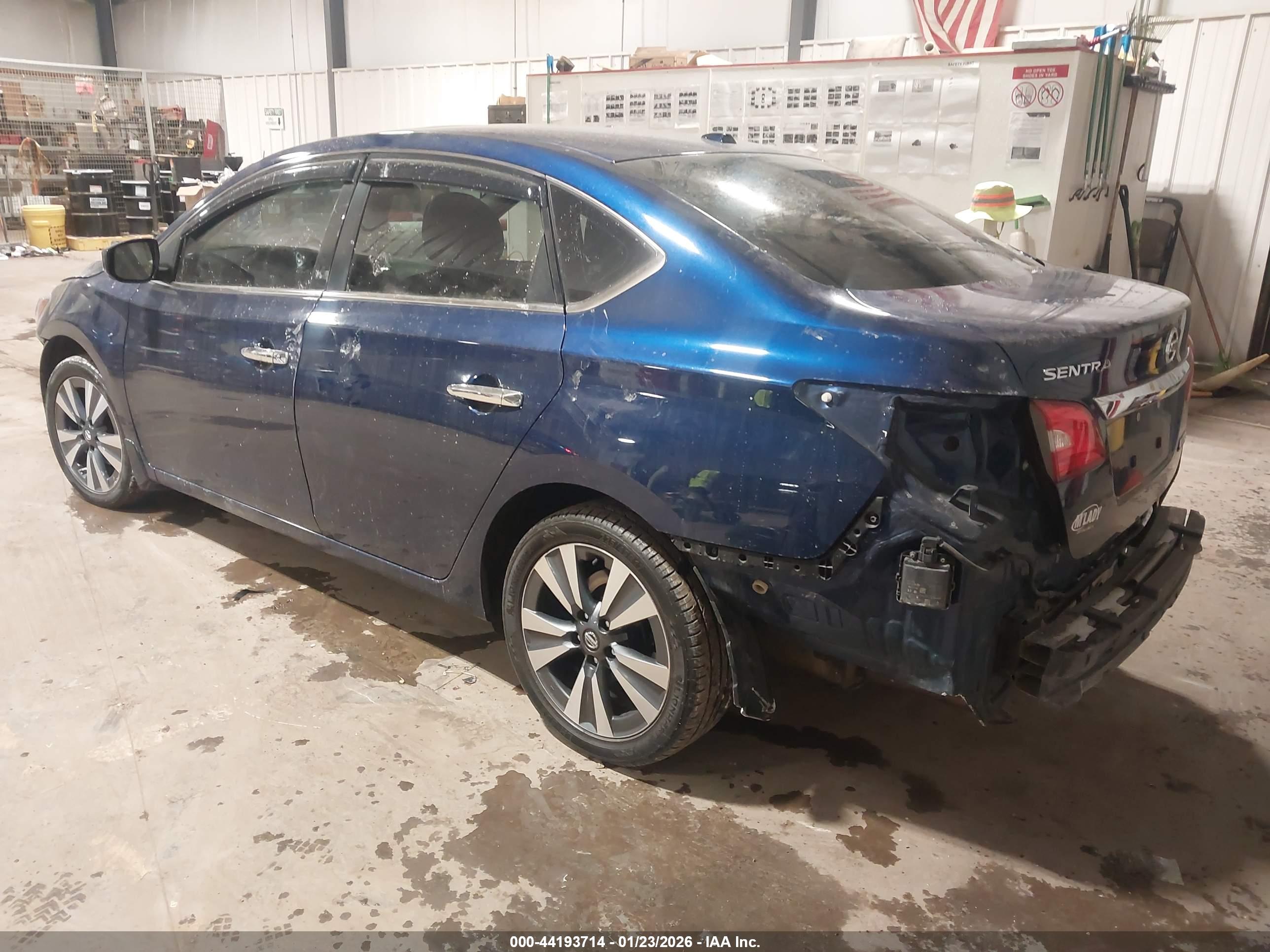 NISSAN SENTRA image 3