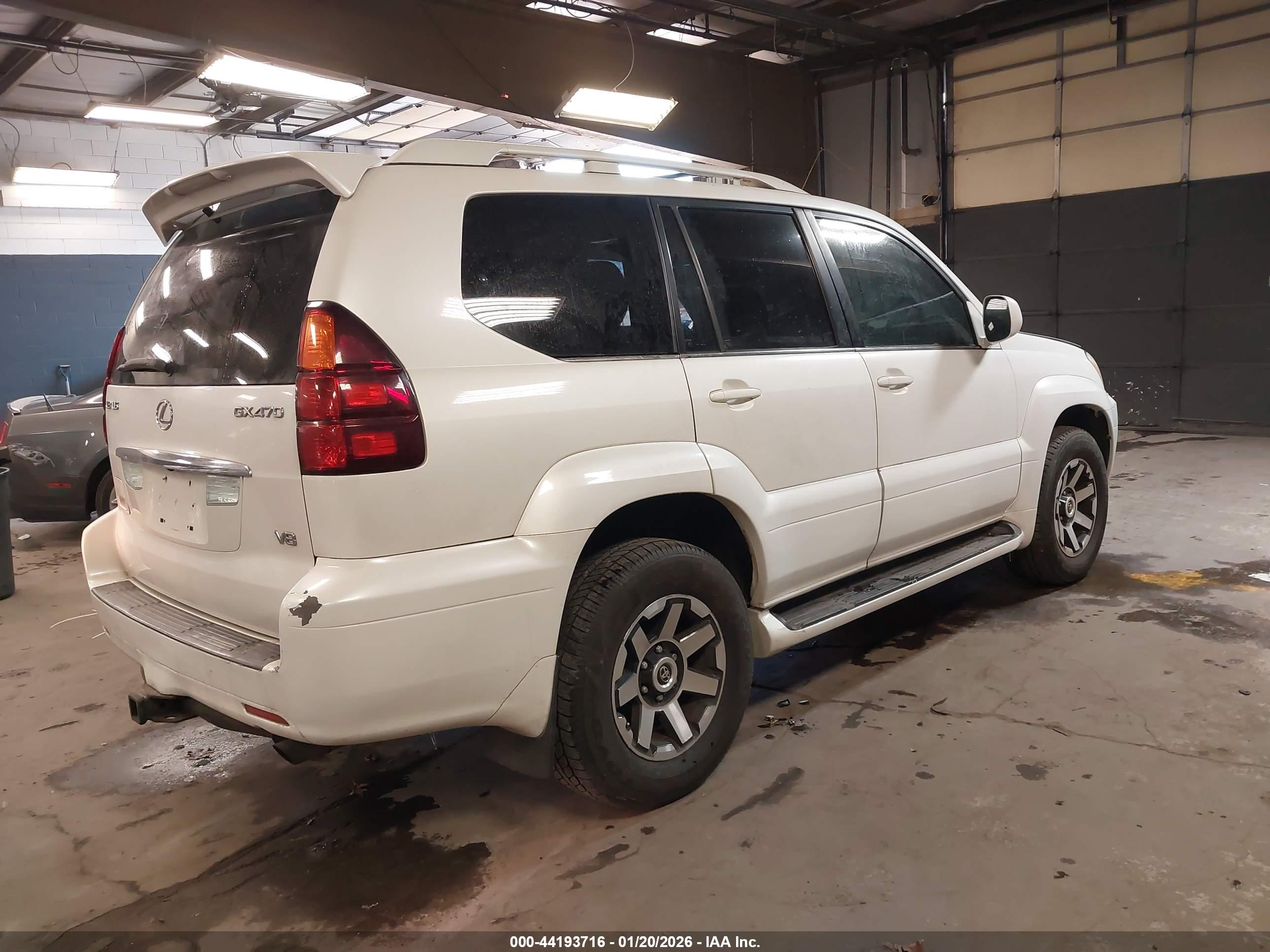 LEXUS GX image 4