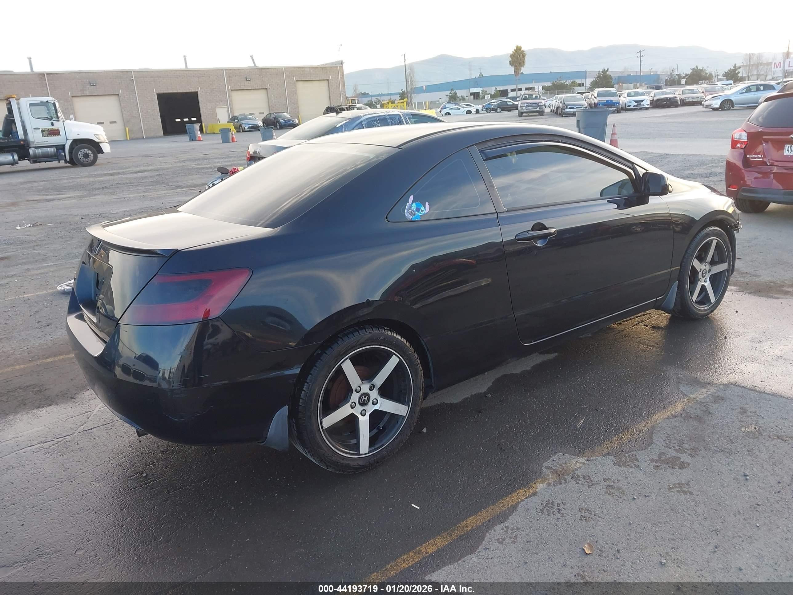 HONDA CIVIC image 4