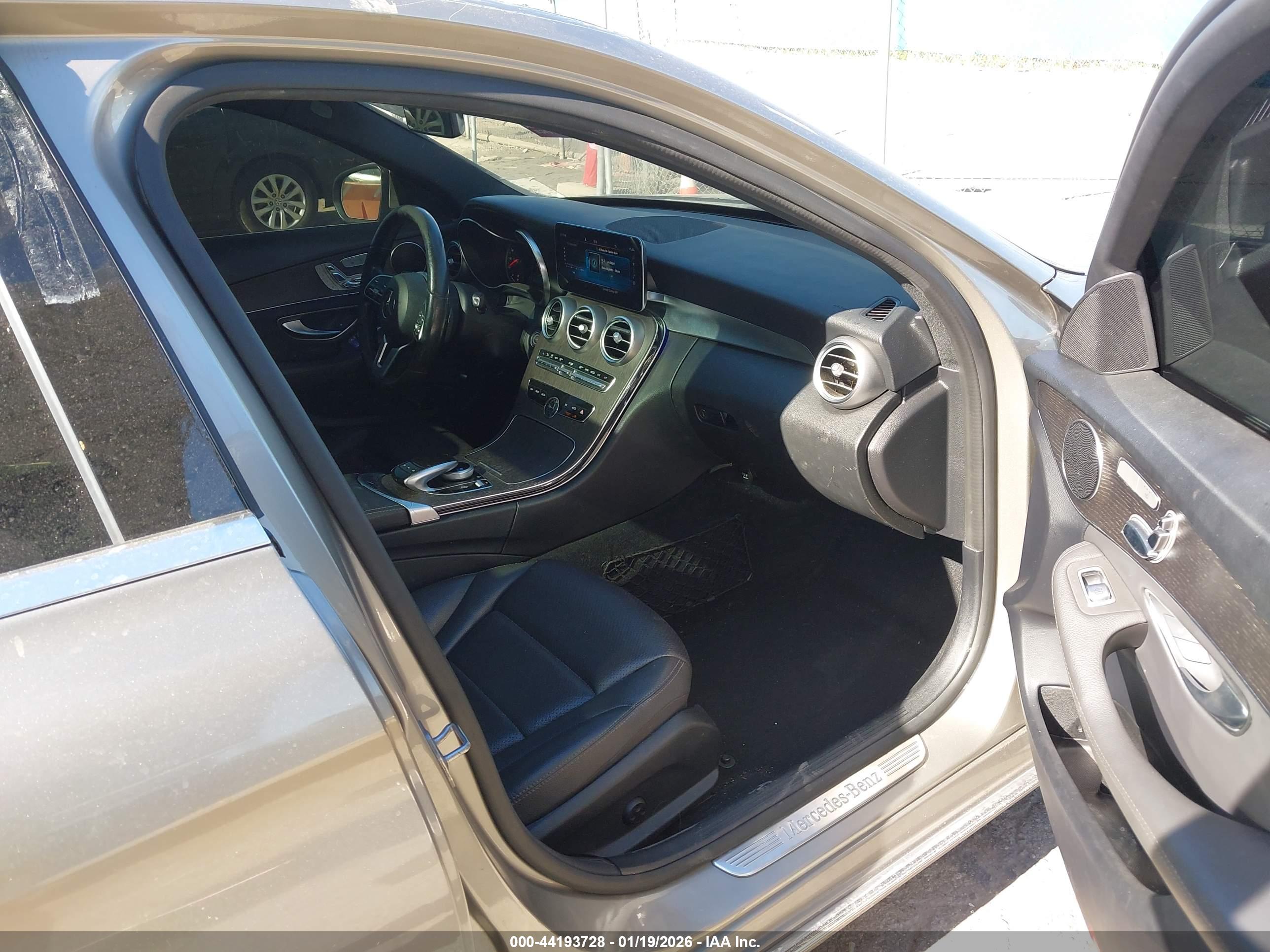 MERCEDES-BENZ C image 5