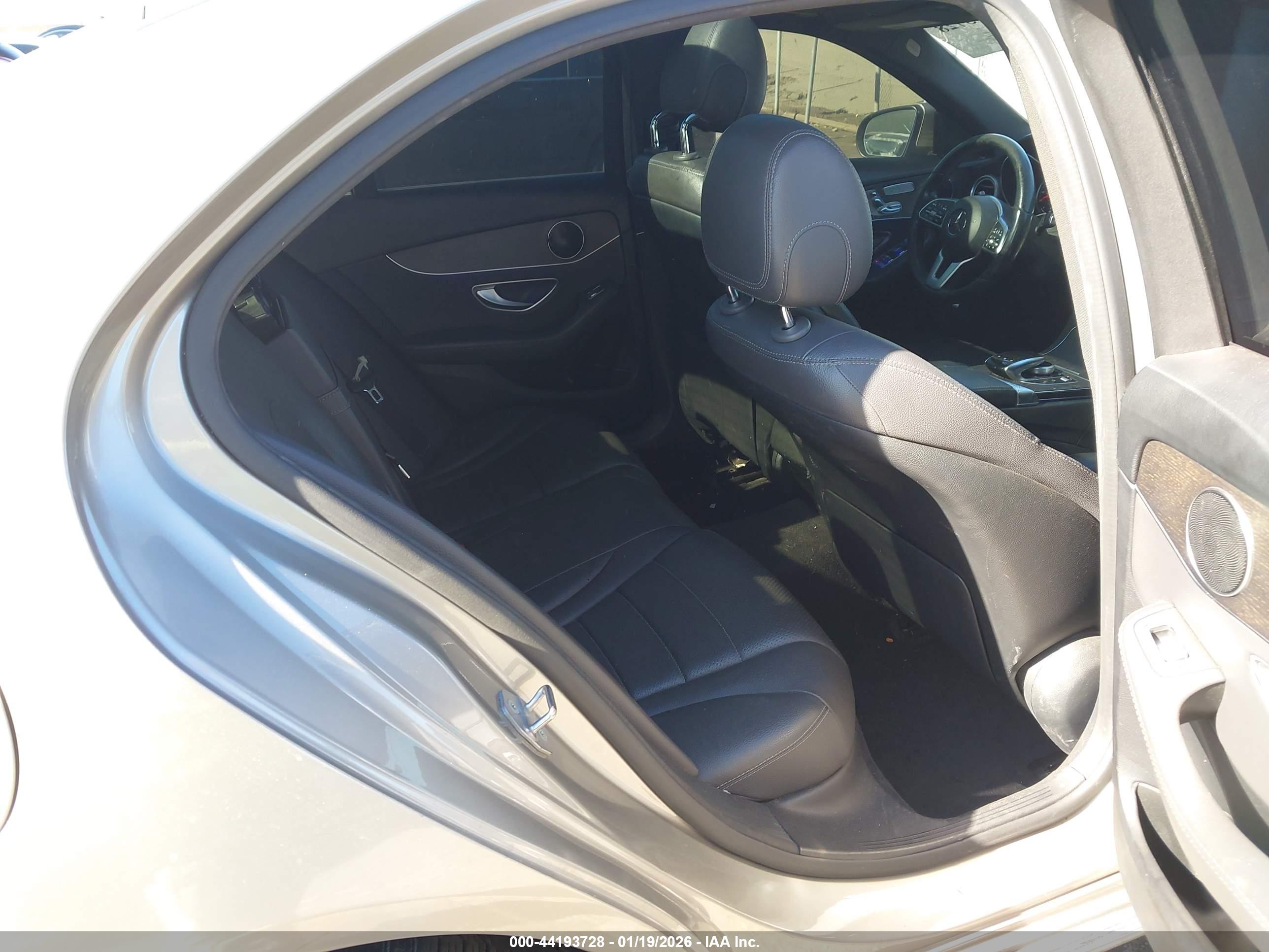 MERCEDES-BENZ C image 8