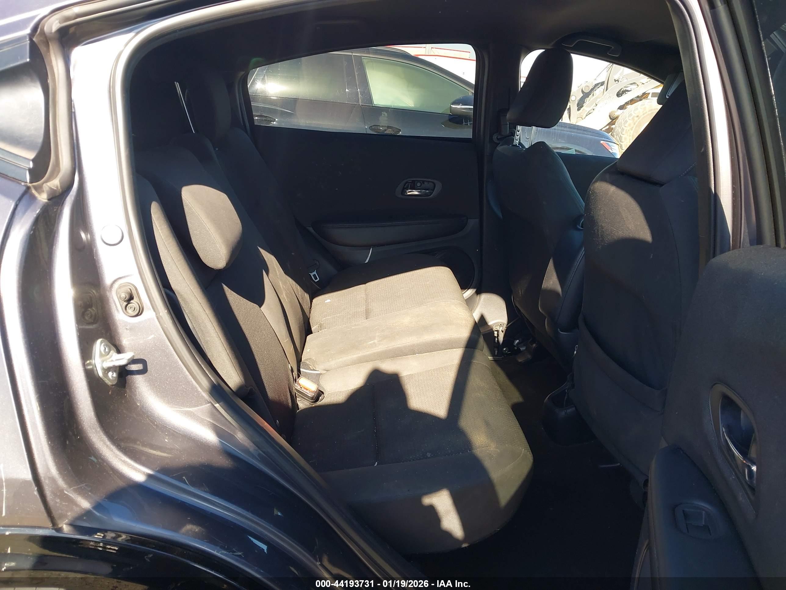 HONDA HR-V image 8