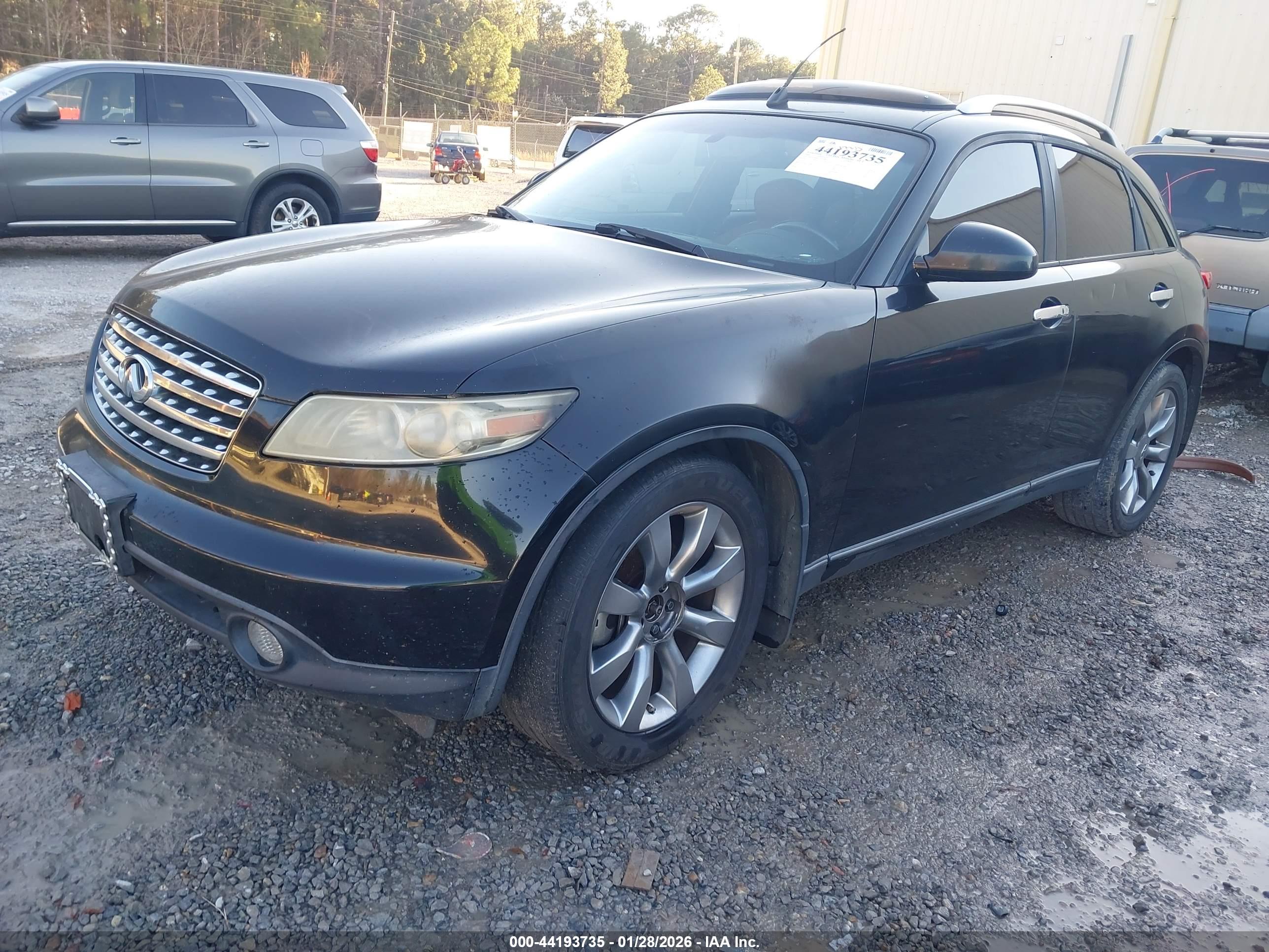 INFINITI FX45 image 2
