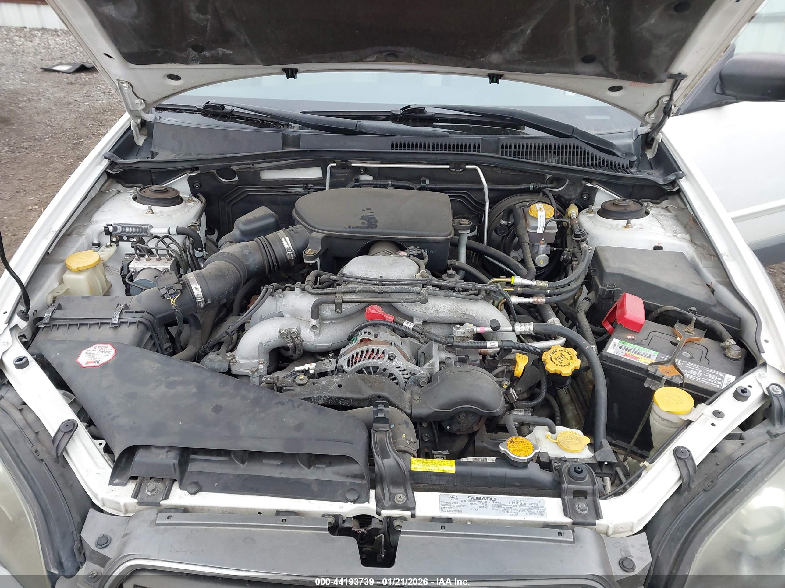 SUBARU OUTBACK image 10