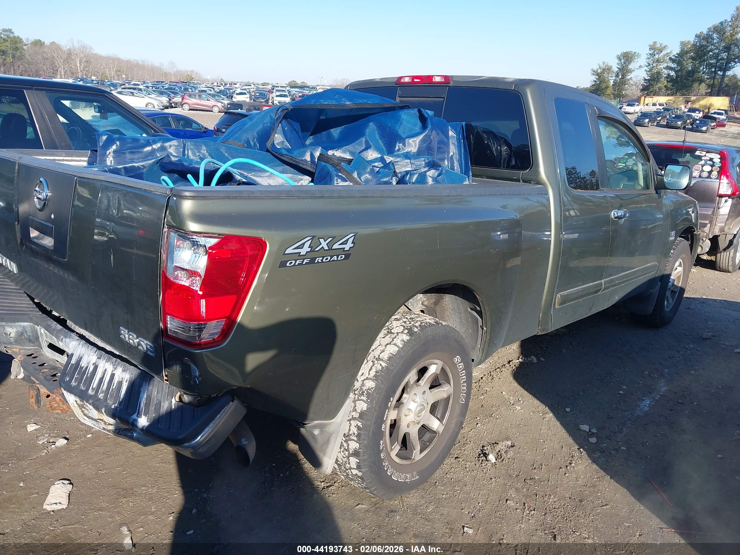 NISSAN TITAN image 4