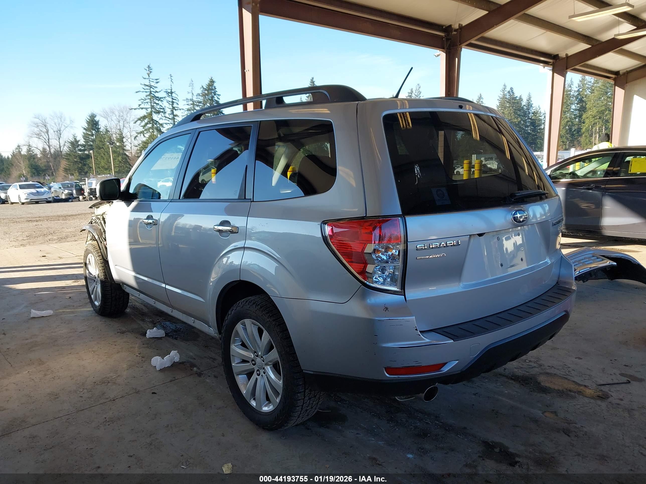 SUBARU FORESTER image 3