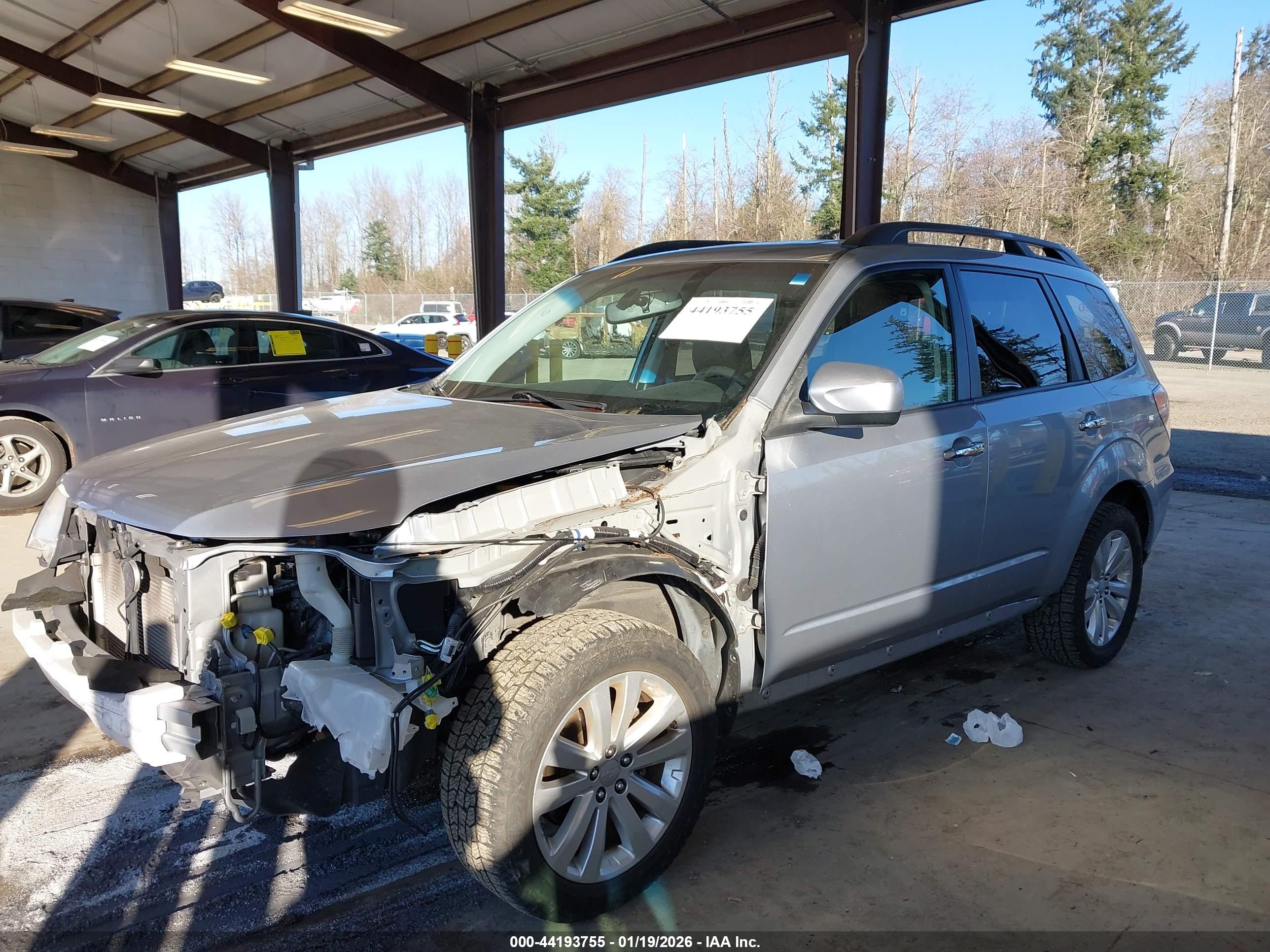 SUBARU FORESTER image 6