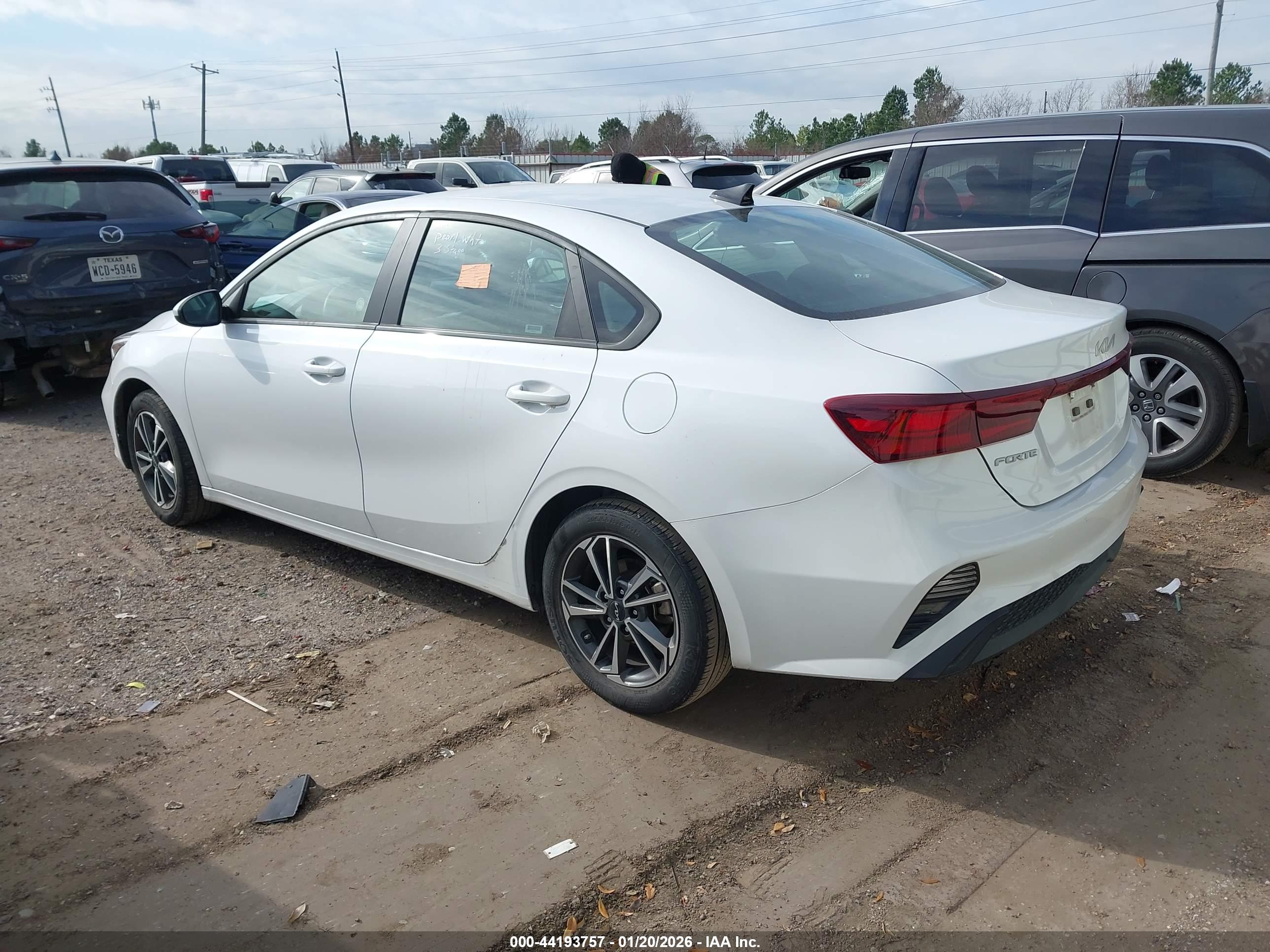 KIA FORTE image 3