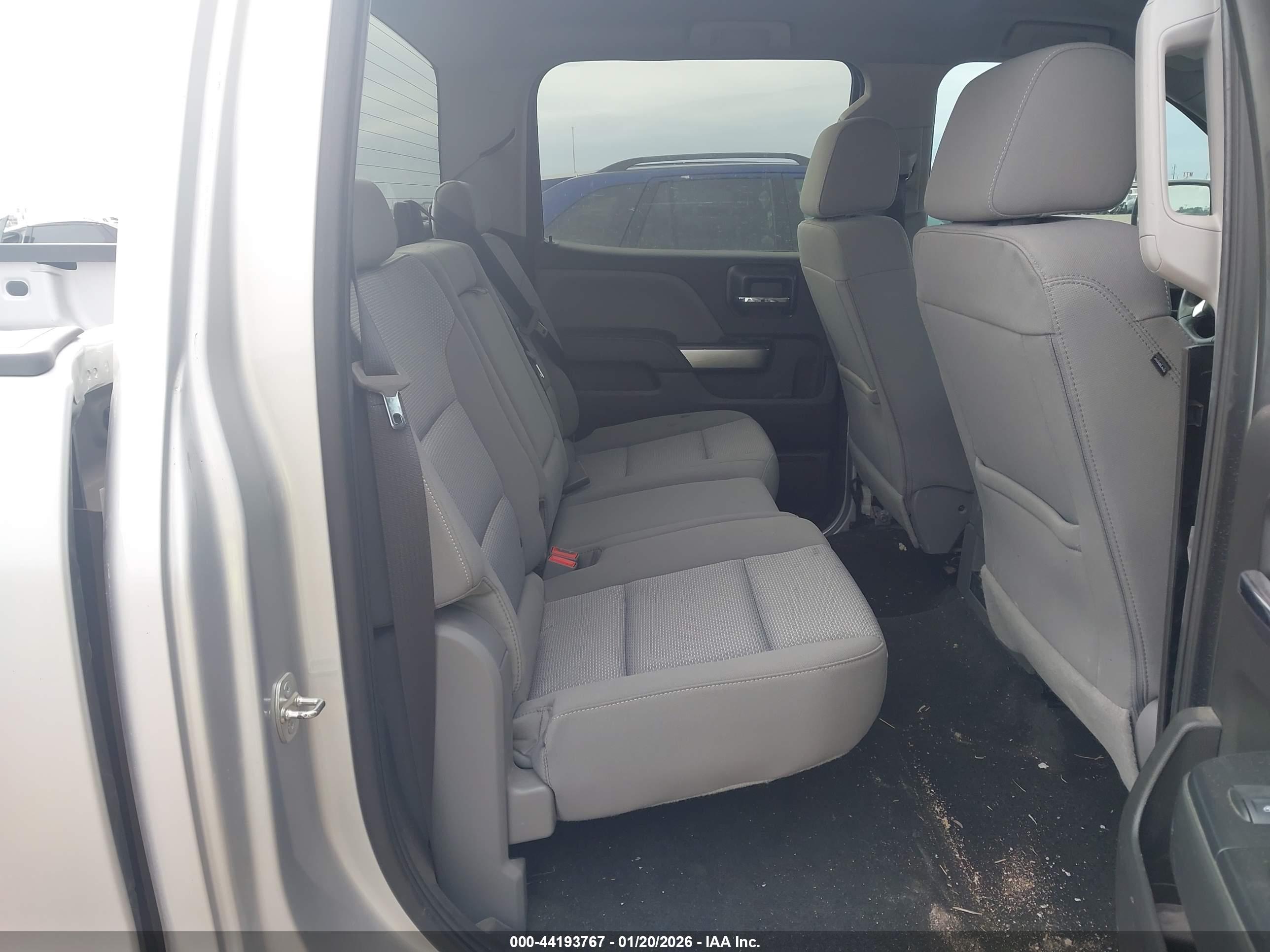 CHEVROLET SILVERADO image 8