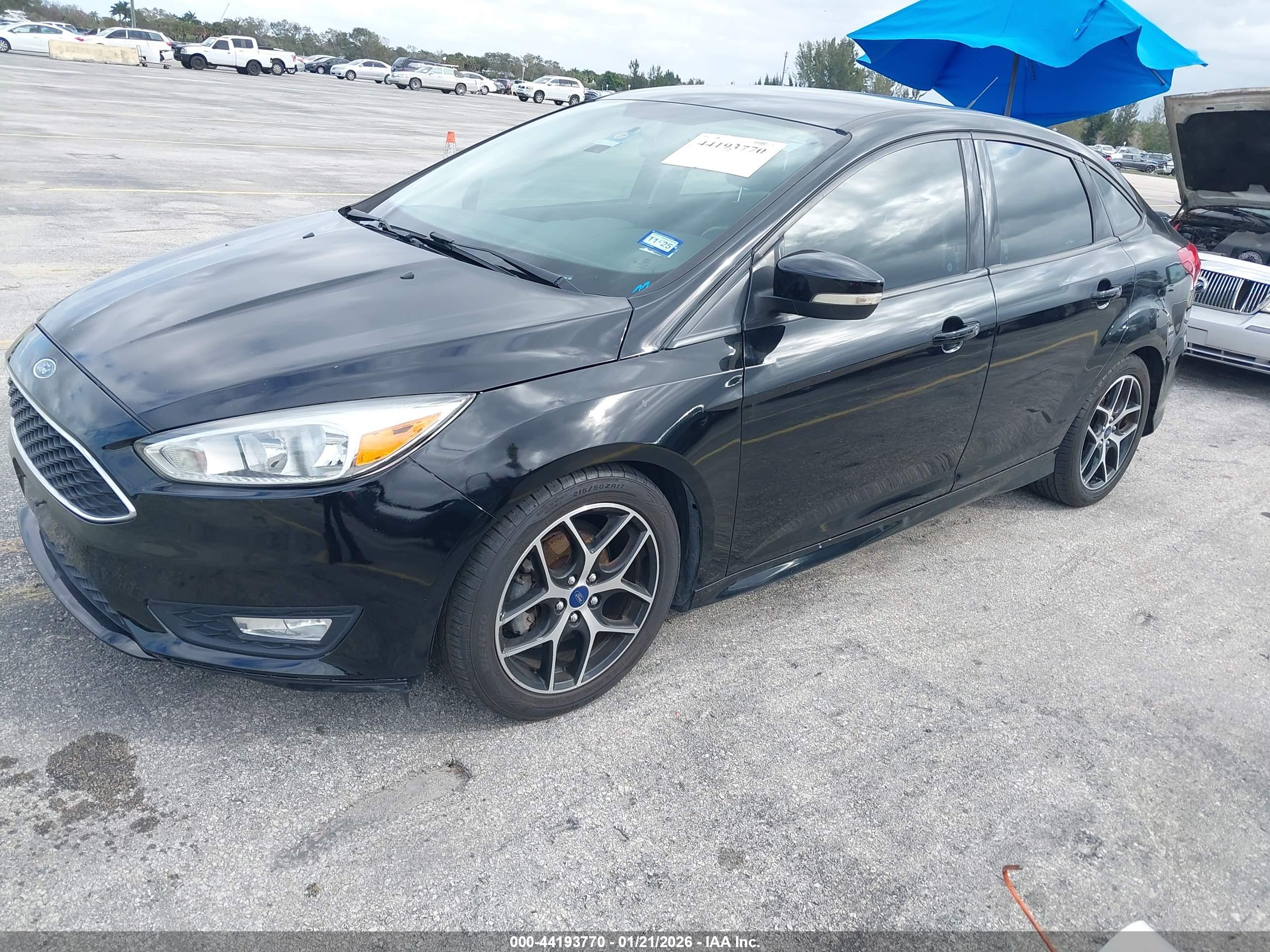 FORD FOCUS image 2