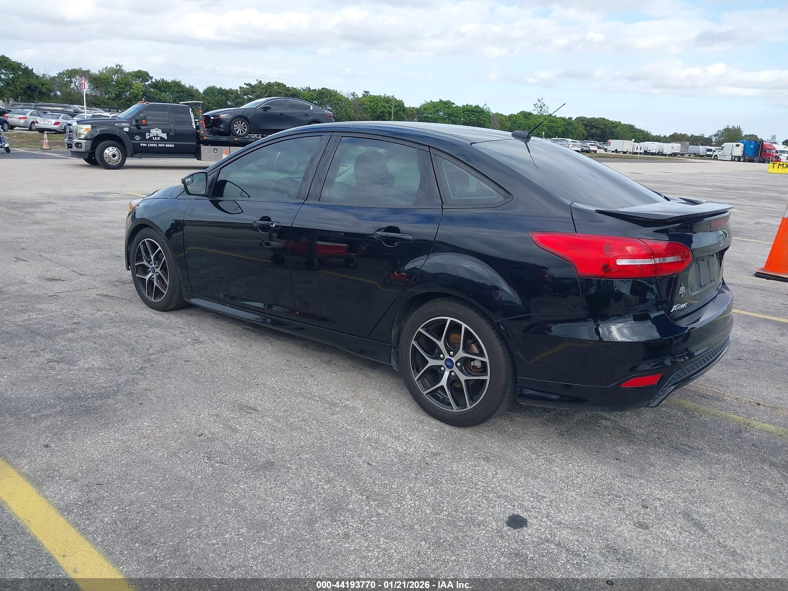 FORD FOCUS image 3