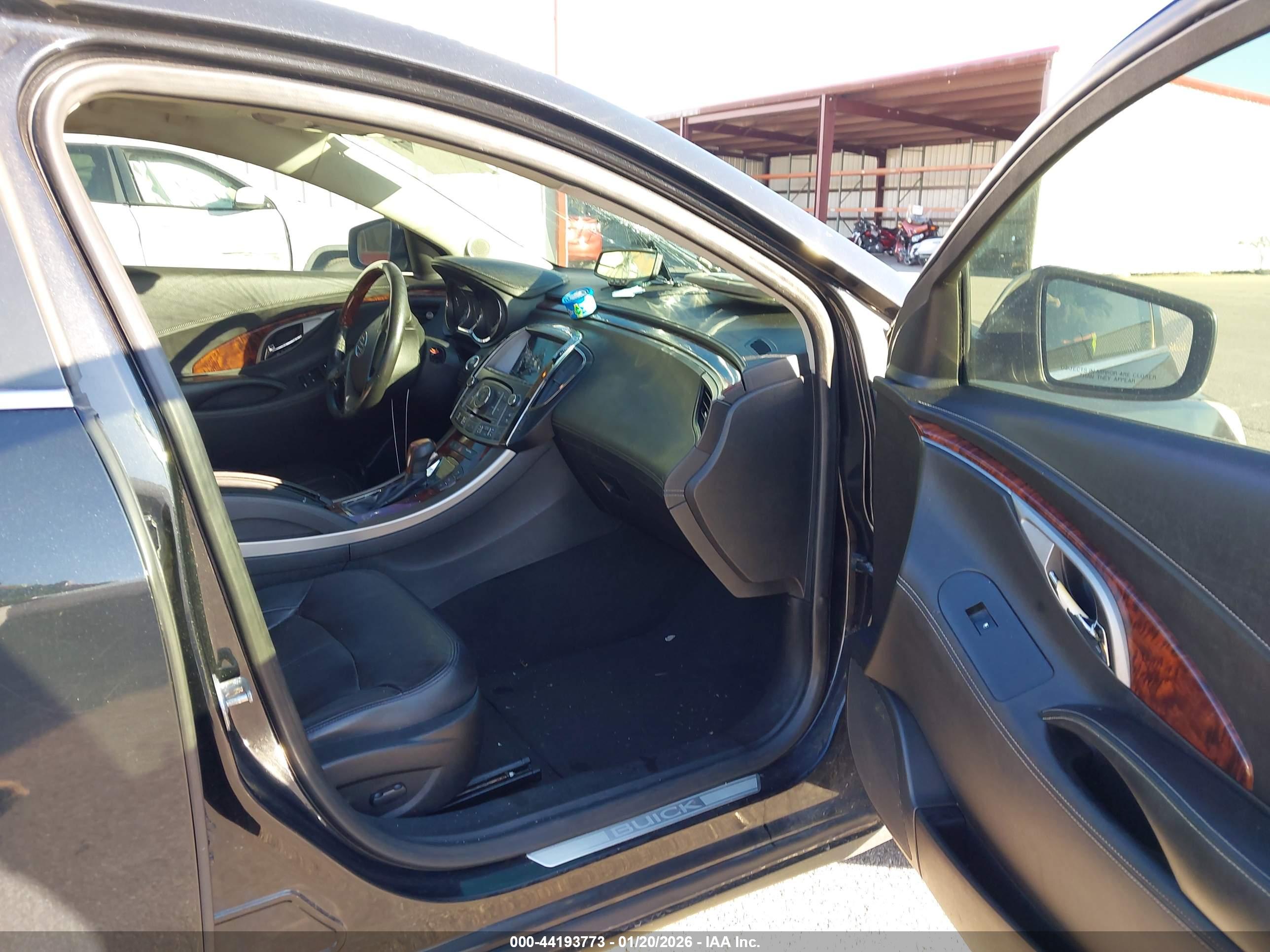 BUICK LACROSSE image 5