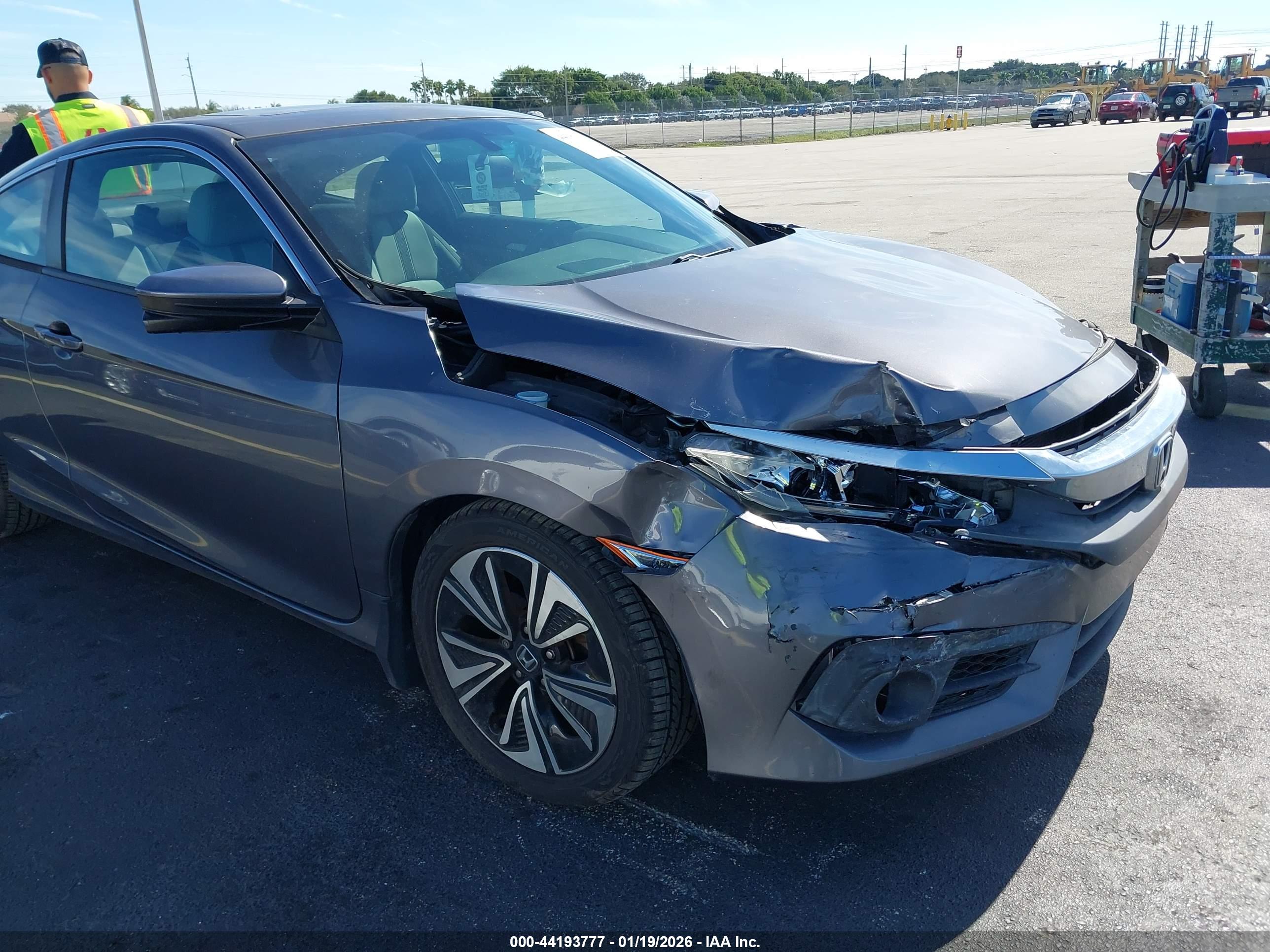 HONDA CIVIC image 6