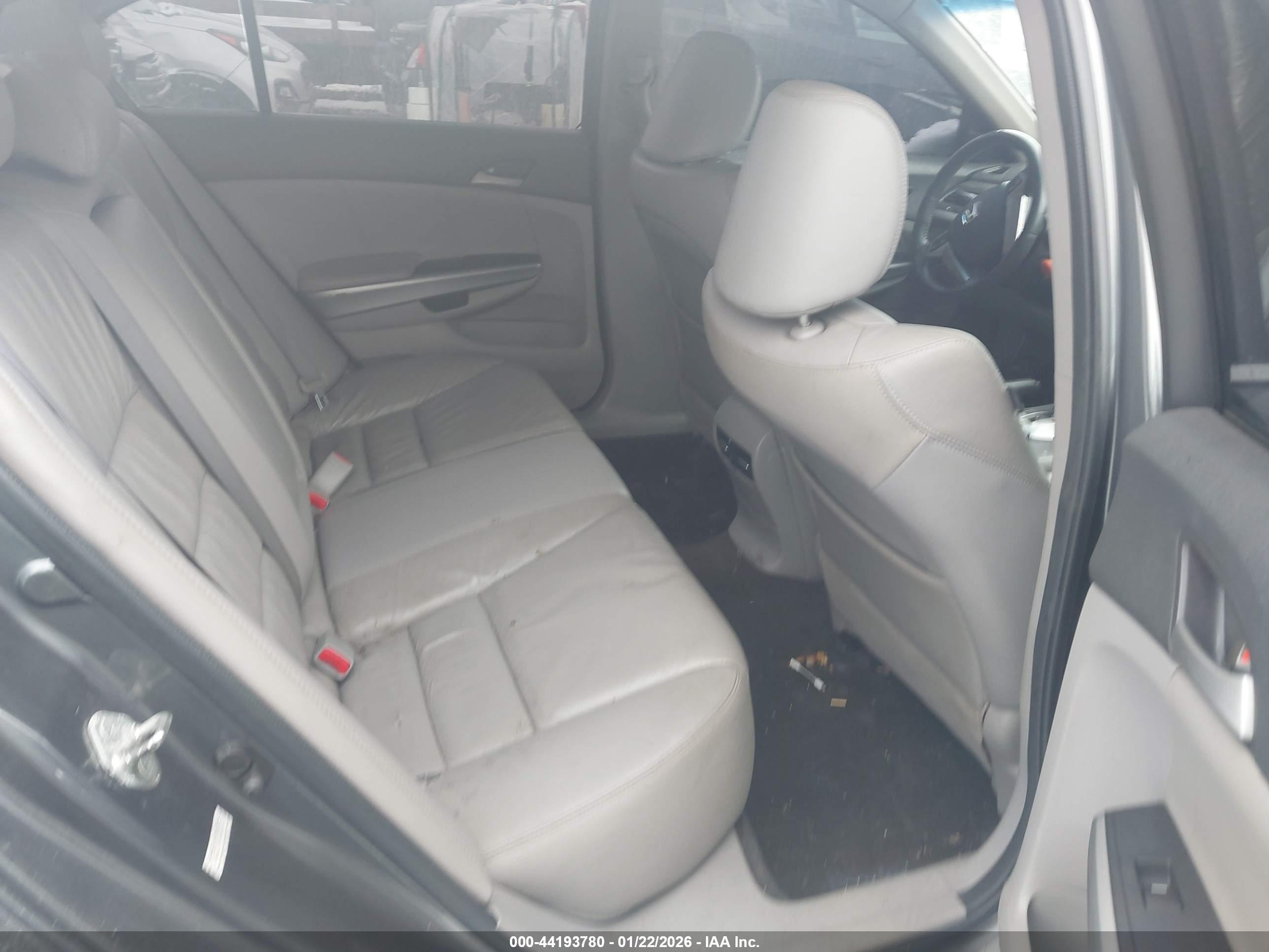 HONDA ACCORD image 8
