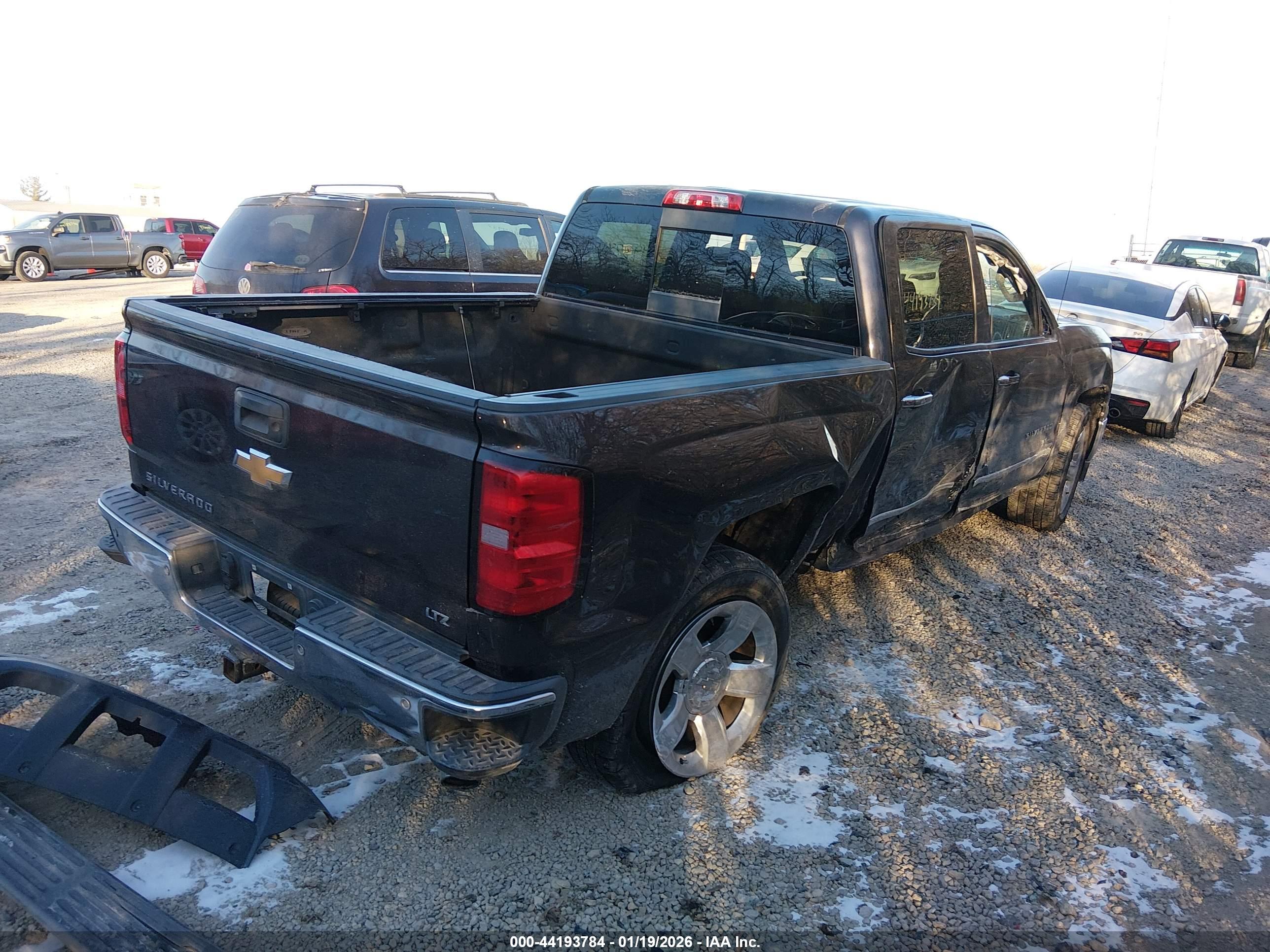 CHEVROLET SILVERADO image 4