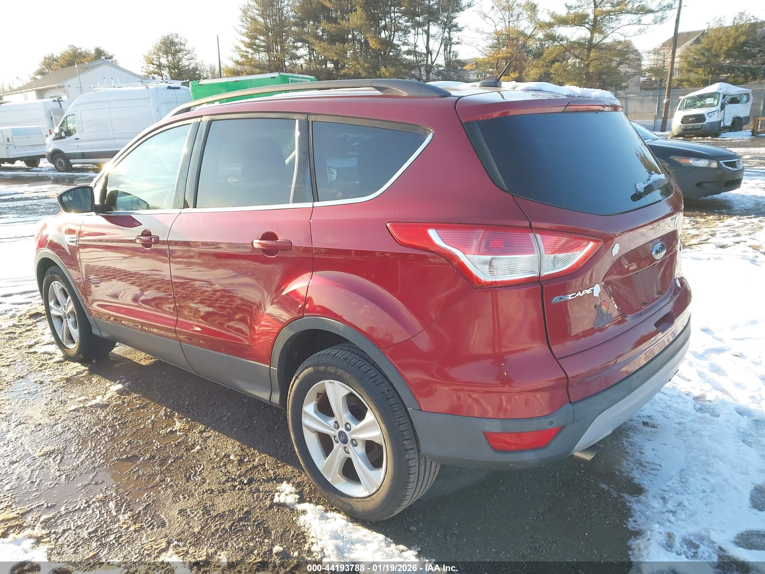 FORD ESCAPE image 3