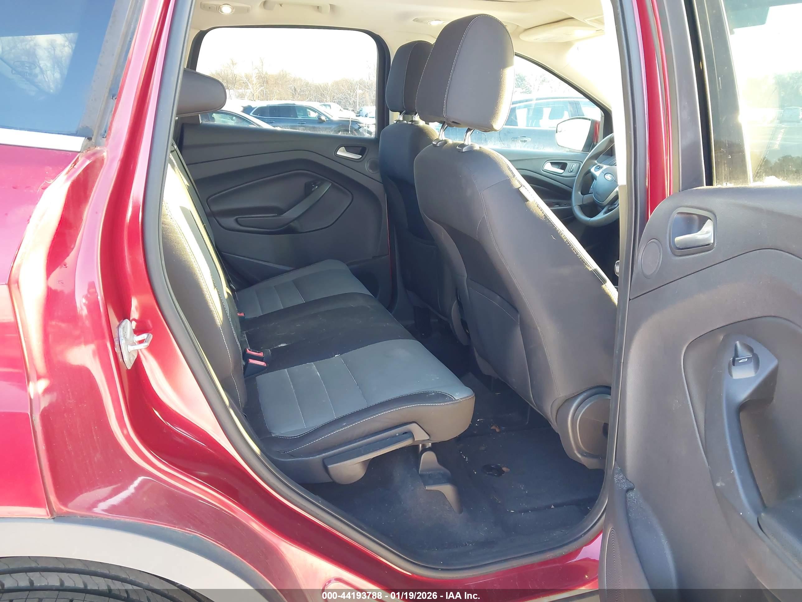 FORD ESCAPE image 8