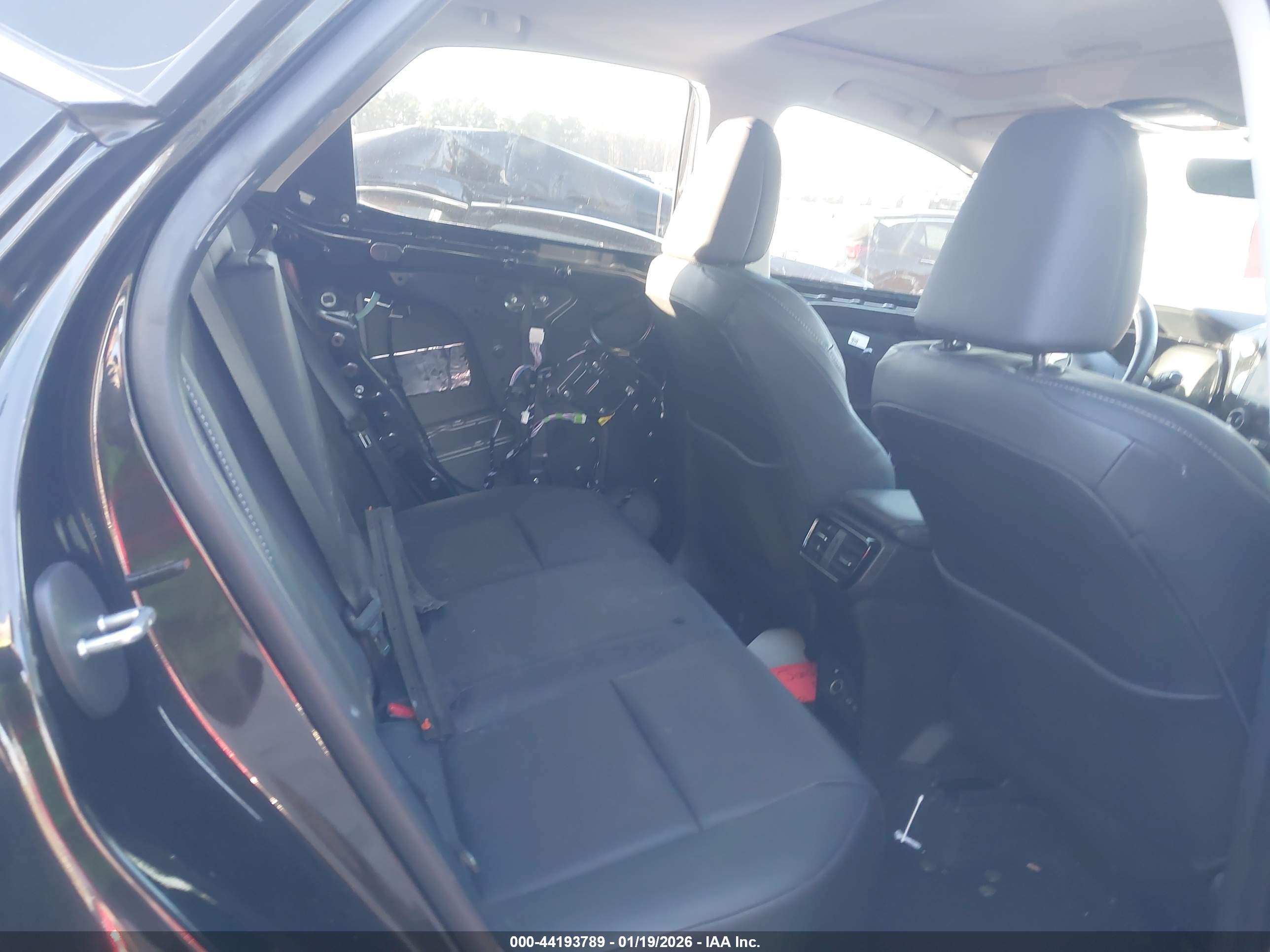 LEXUS NX image 8