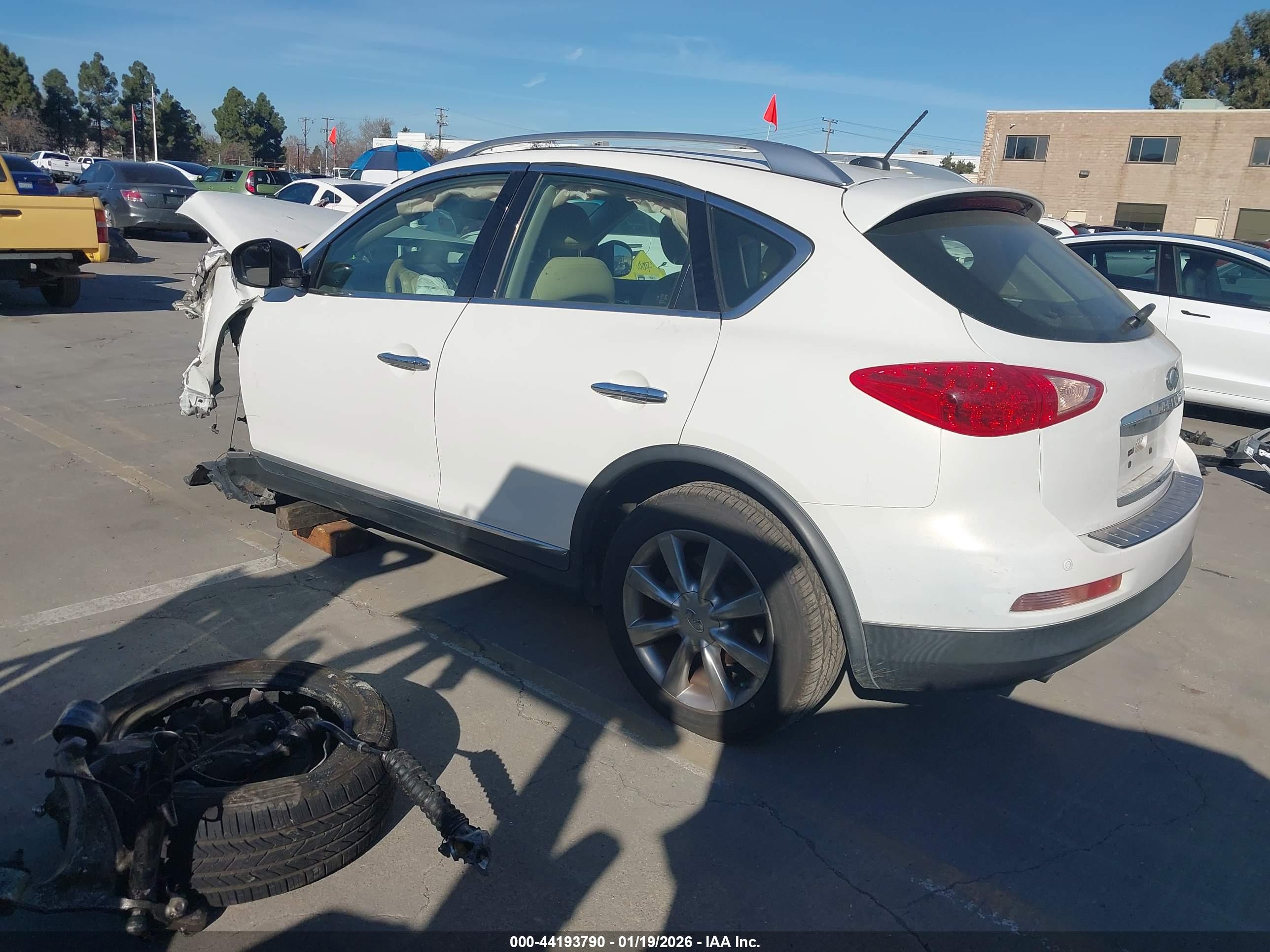 INFINITI EX35 image 3