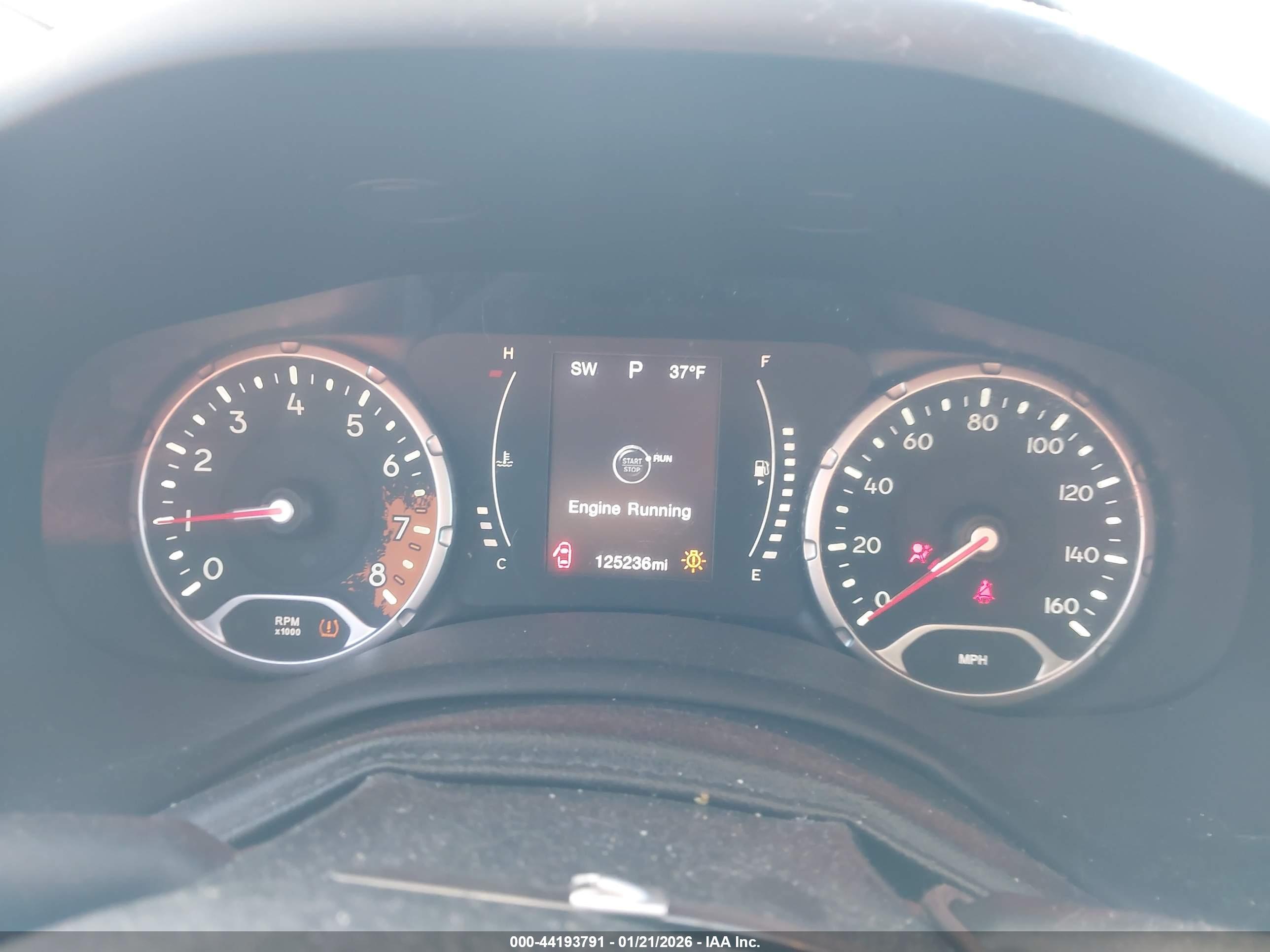 JEEP RENEGADE image 7