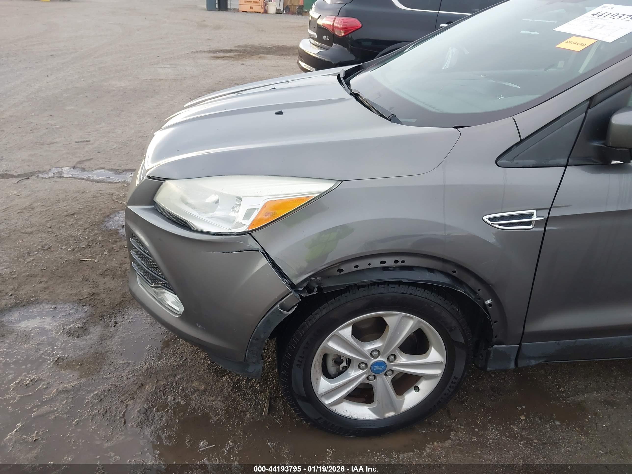 FORD ESCAPE image 6