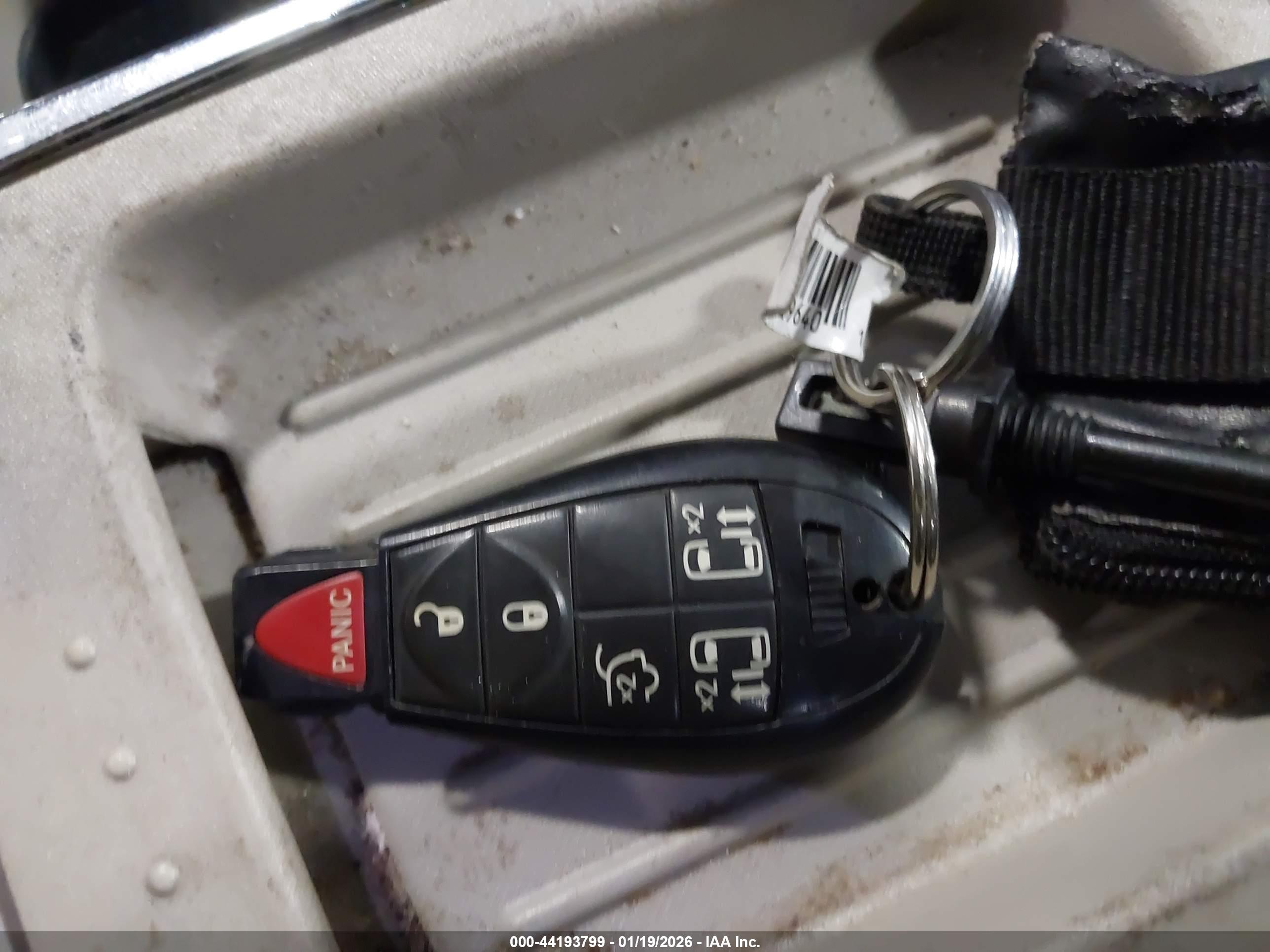 CHRYSLER TOWN image 11