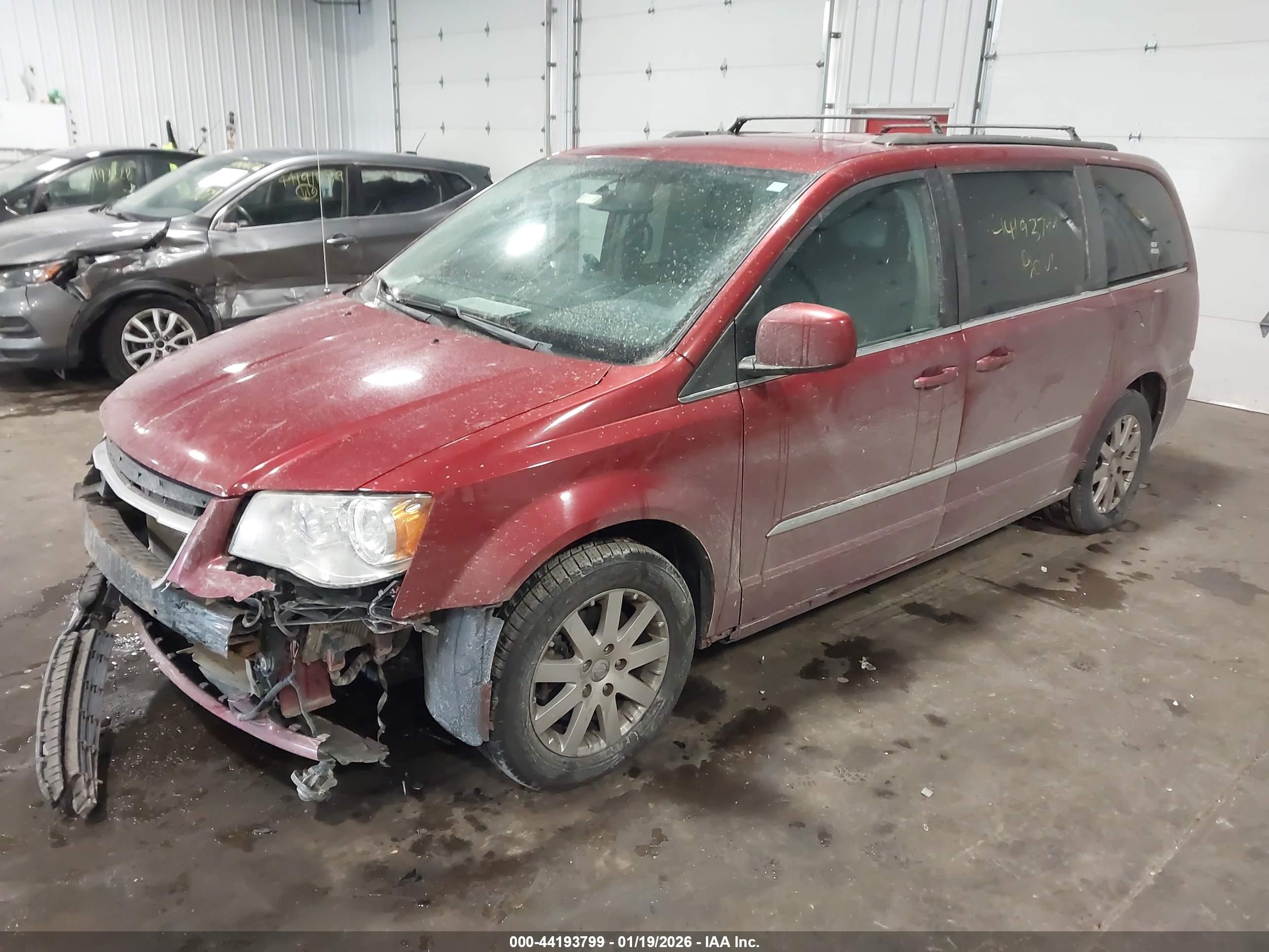 CHRYSLER TOWN image 2