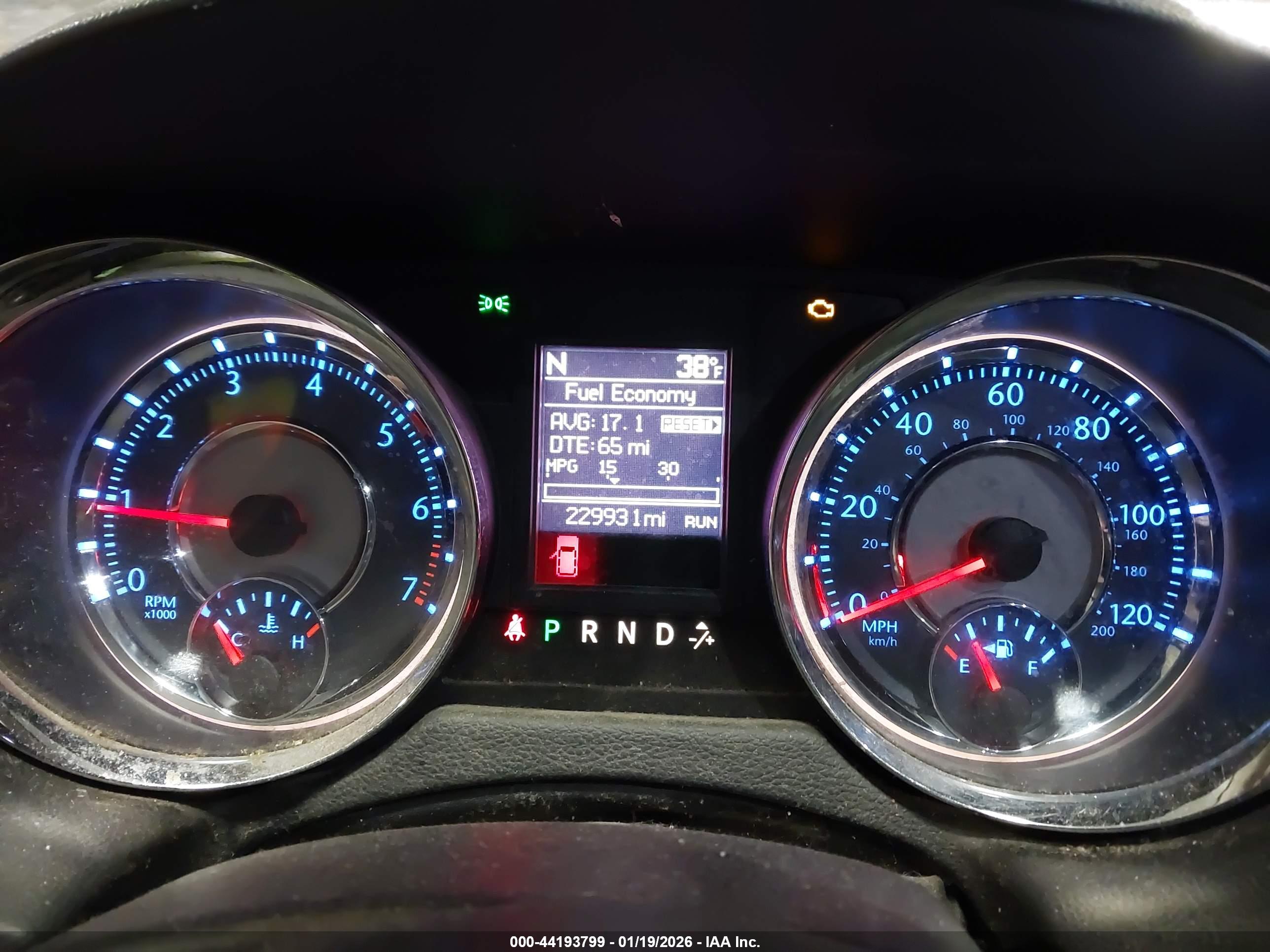 CHRYSLER TOWN image 7