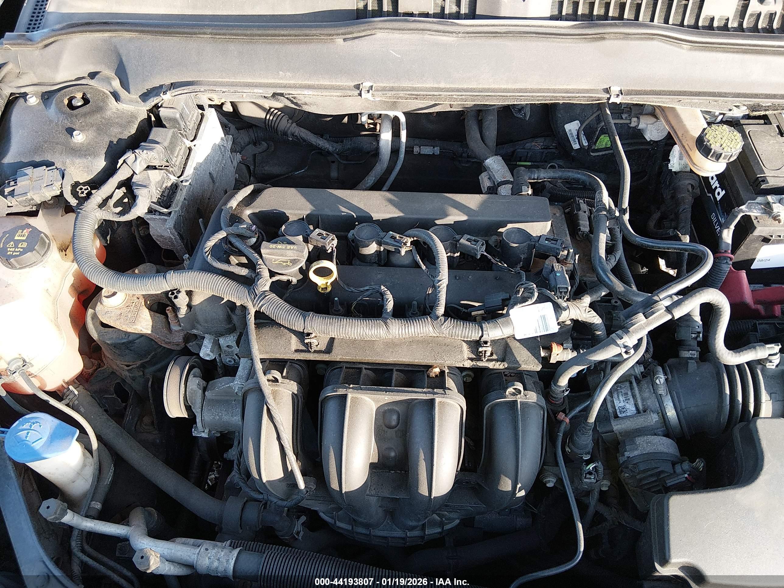 FORD FUSION image 10