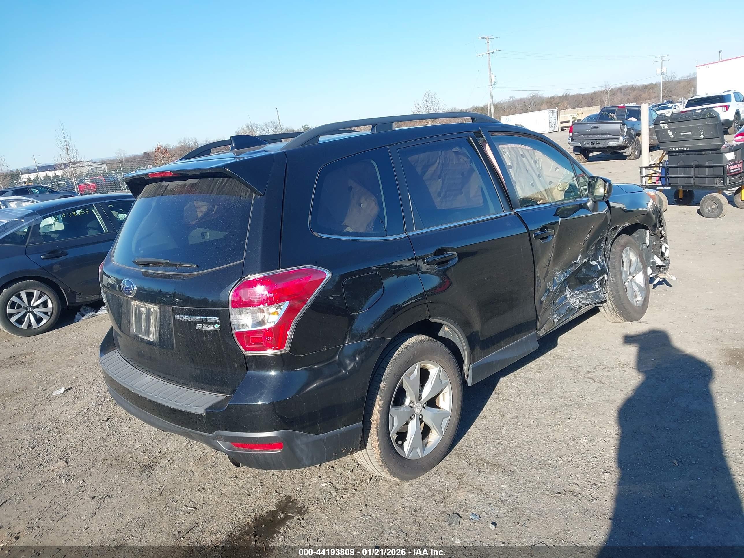 SUBARU FORESTER image 4