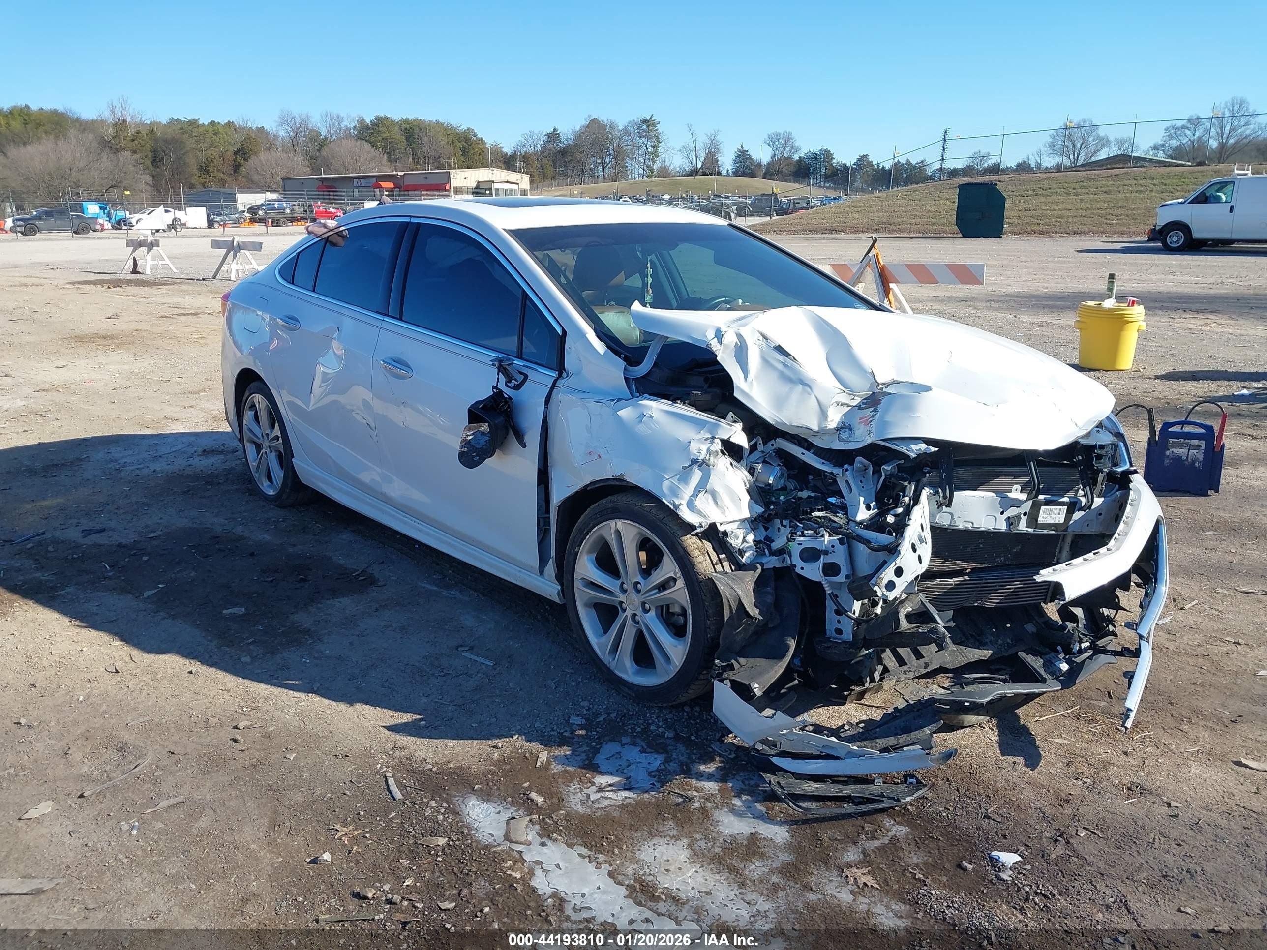 CHEVROLET CRUZE image 6