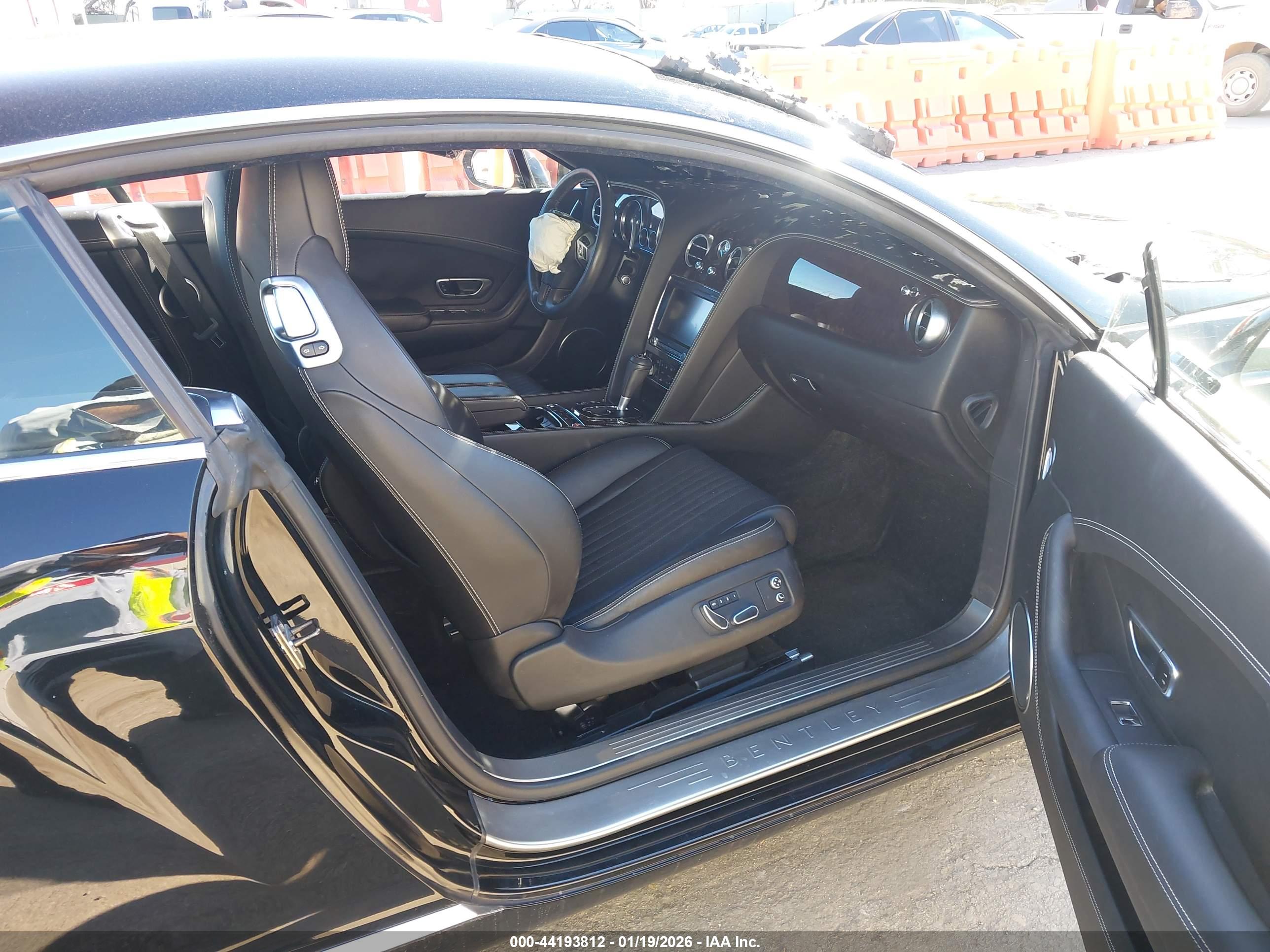 BENTLEY CONTINENTAL image 5