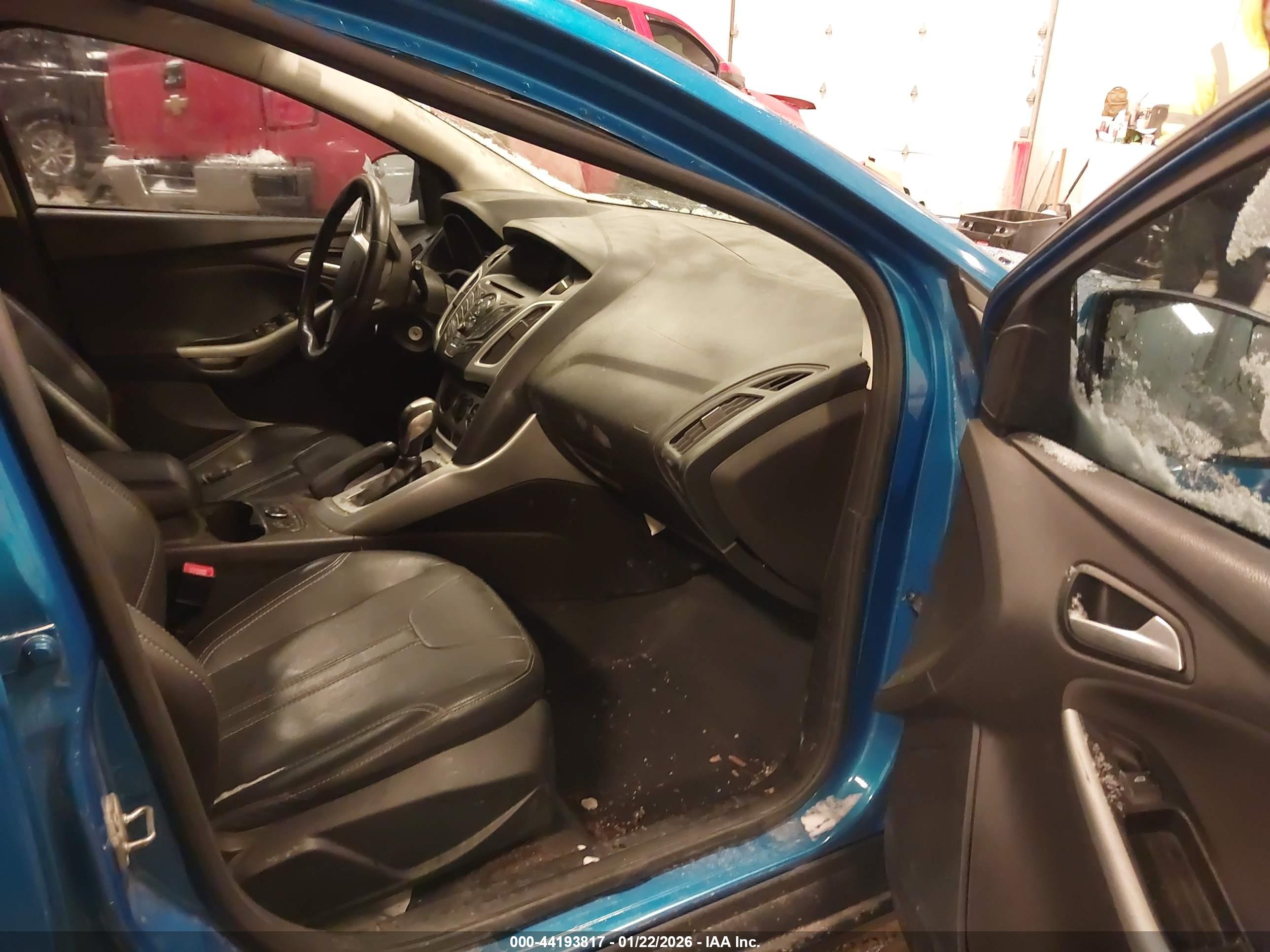 FORD FOCUS image 5