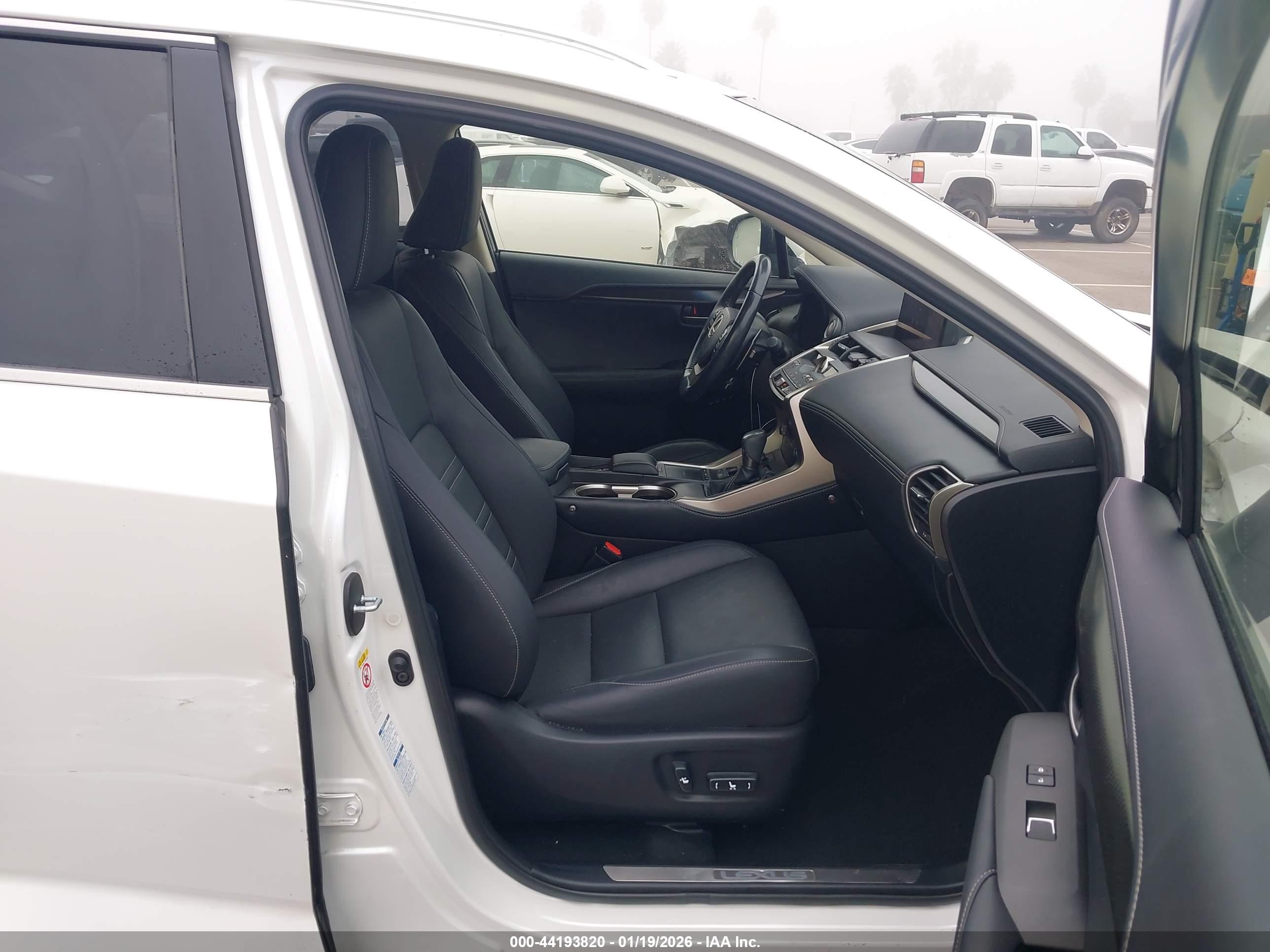 LEXUS NX image 5