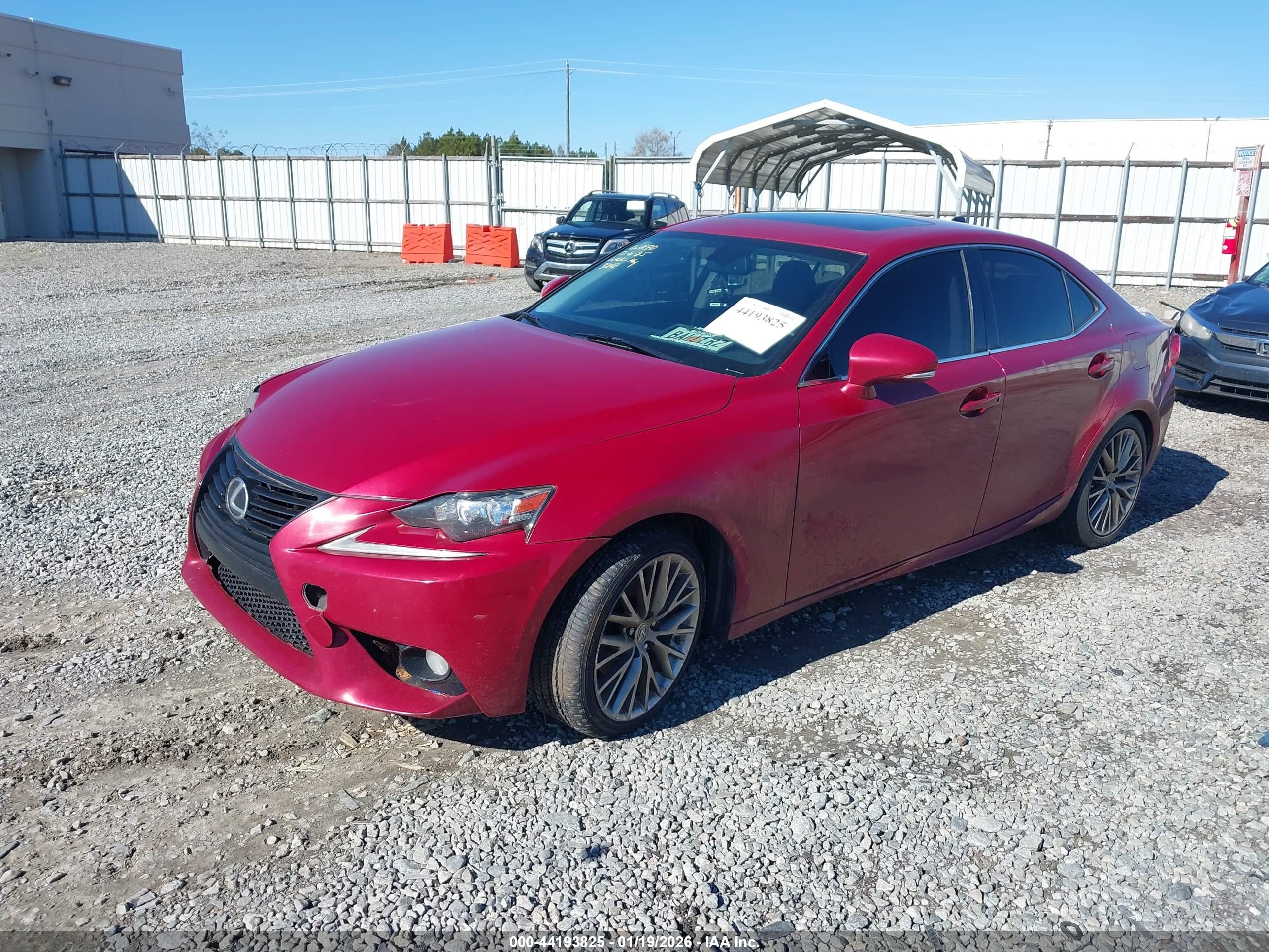 LEXUS IS image 2
