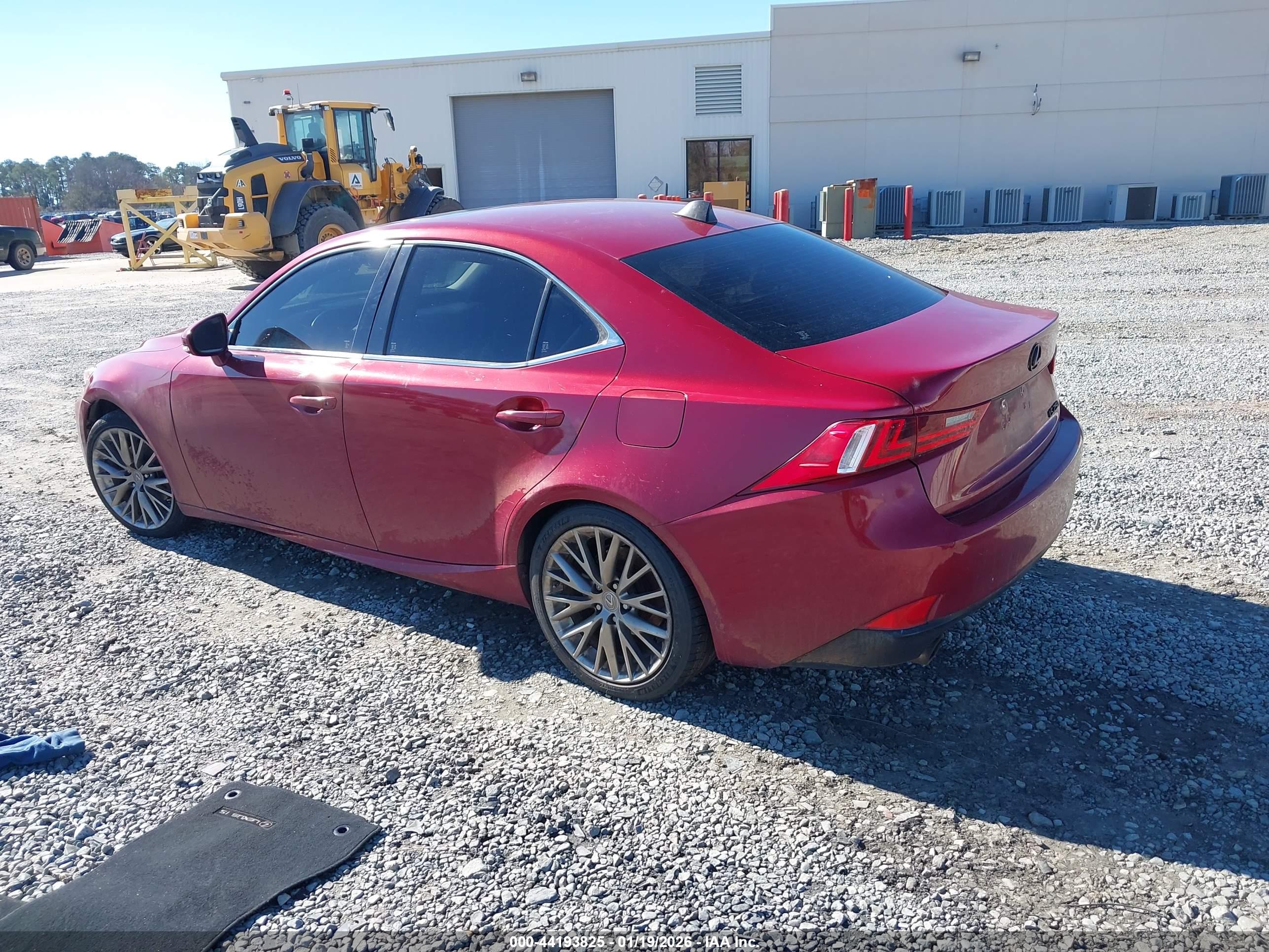 LEXUS IS image 3