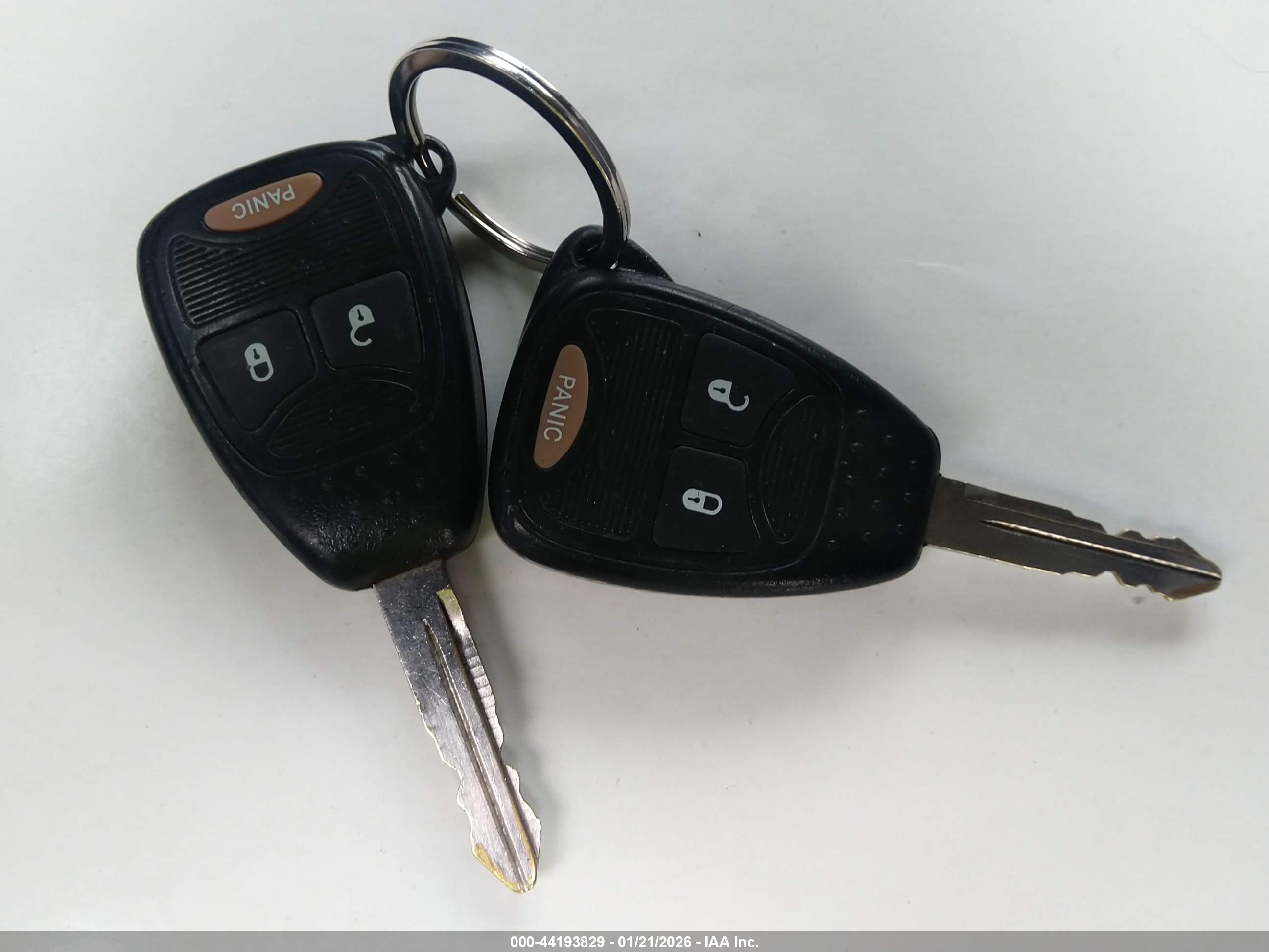 DODGE CARAVAN image 11