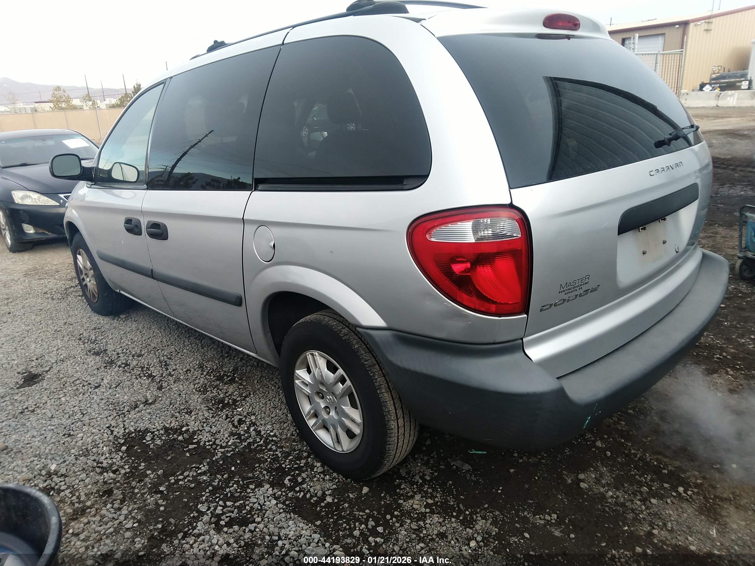 DODGE CARAVAN image 3