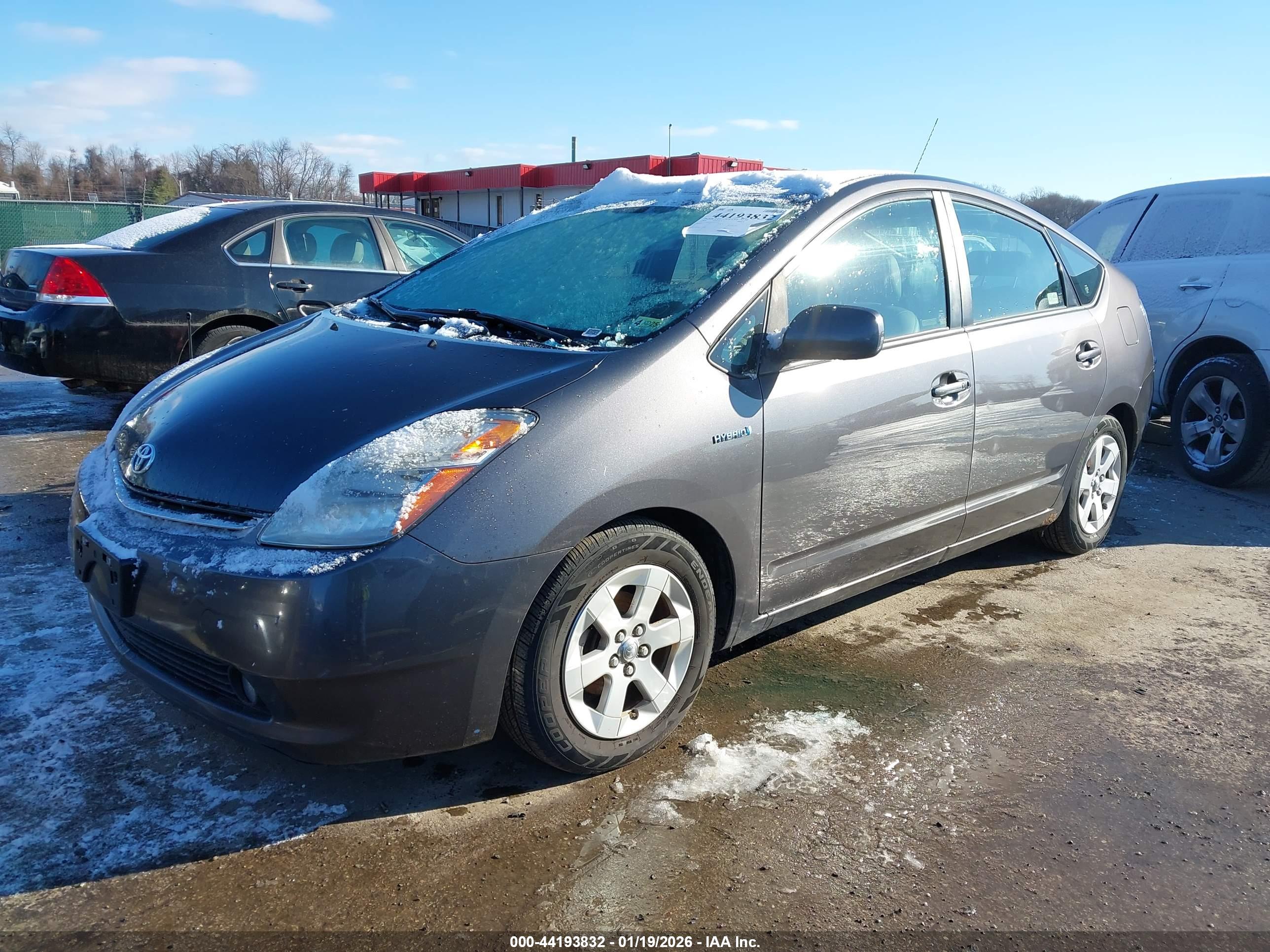 TOYOTA PRIUS image 2