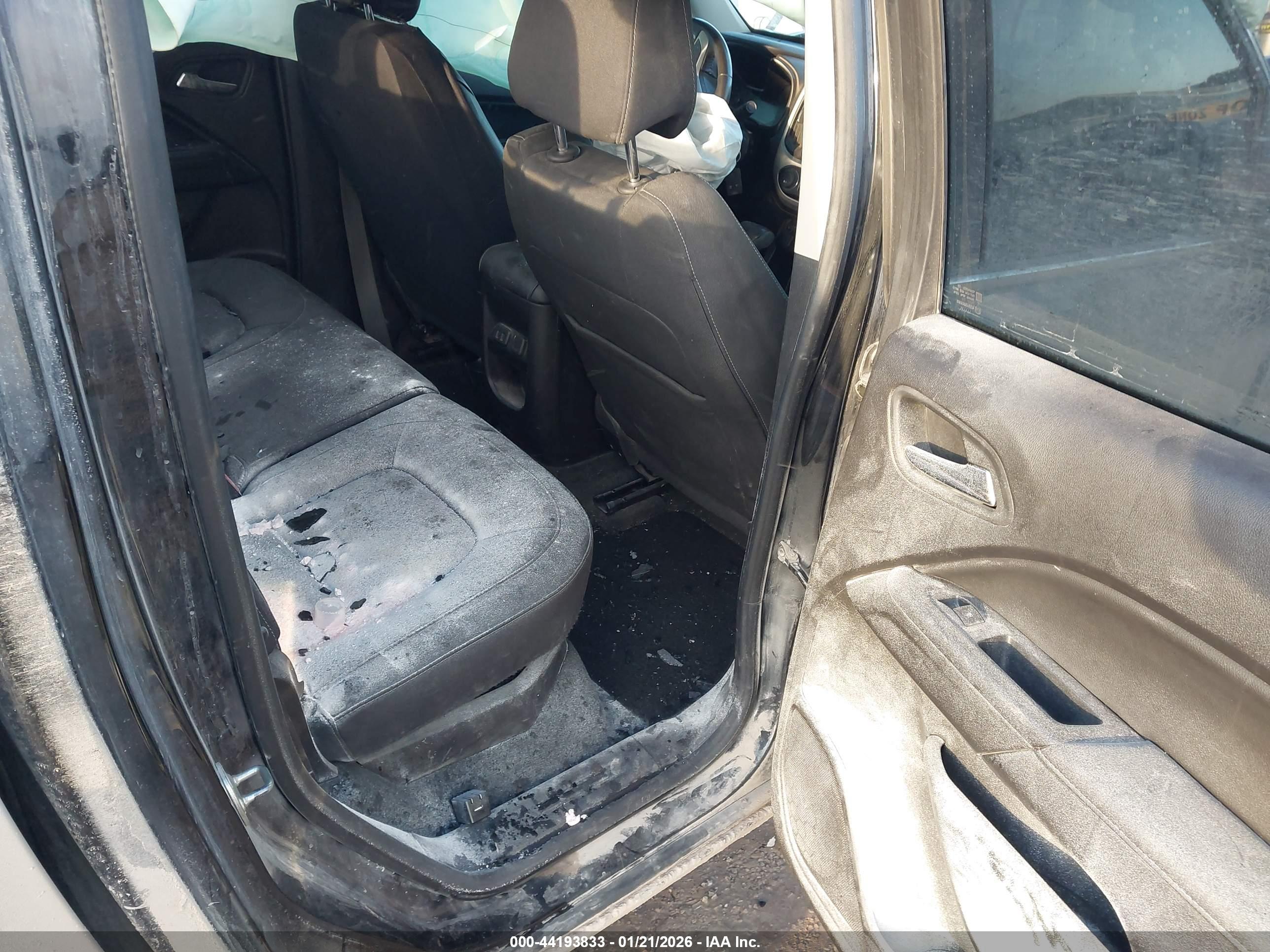 GMC CANYON image 8