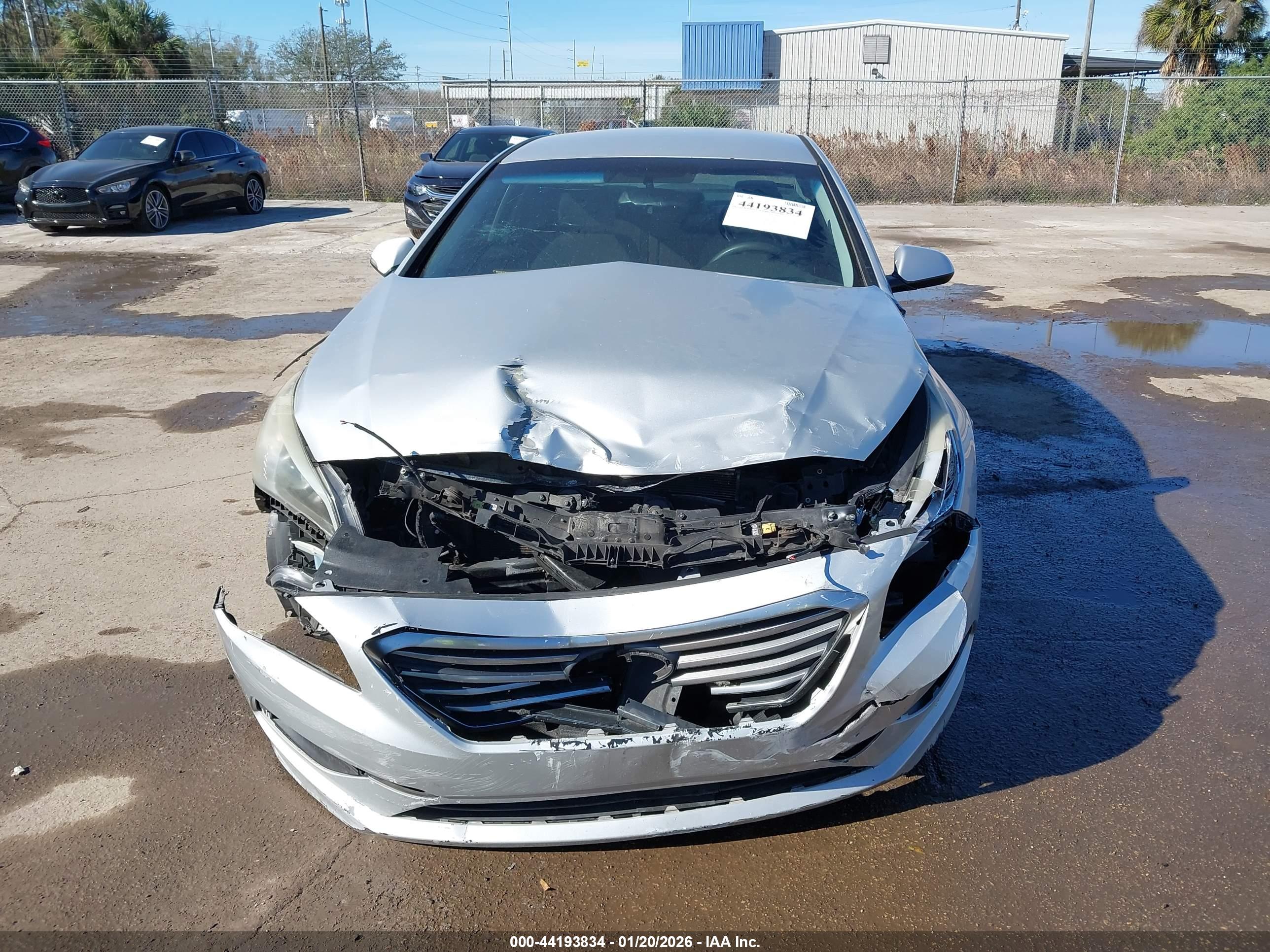 HYUNDAI SONATA image 6