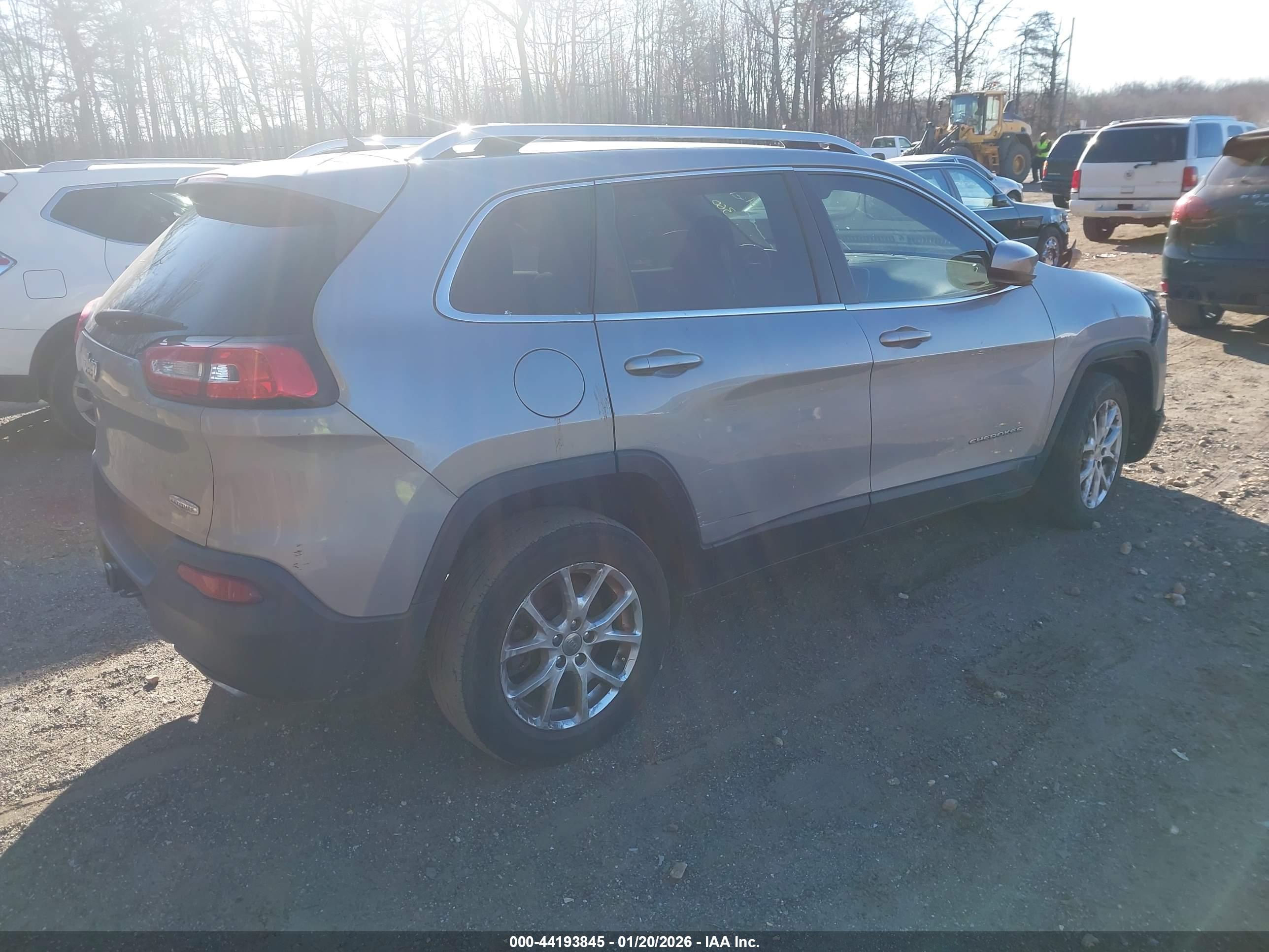 JEEP CHEROKEE image 4