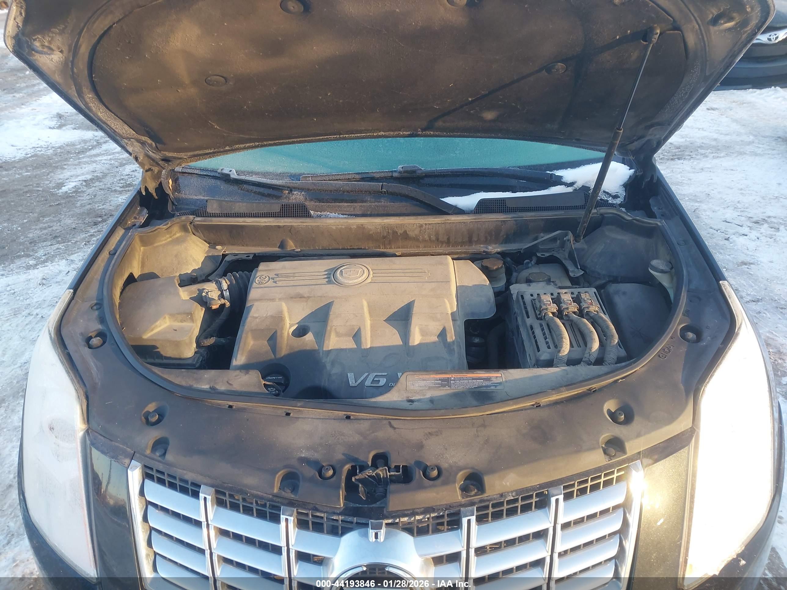 CADILLAC SRX image 10